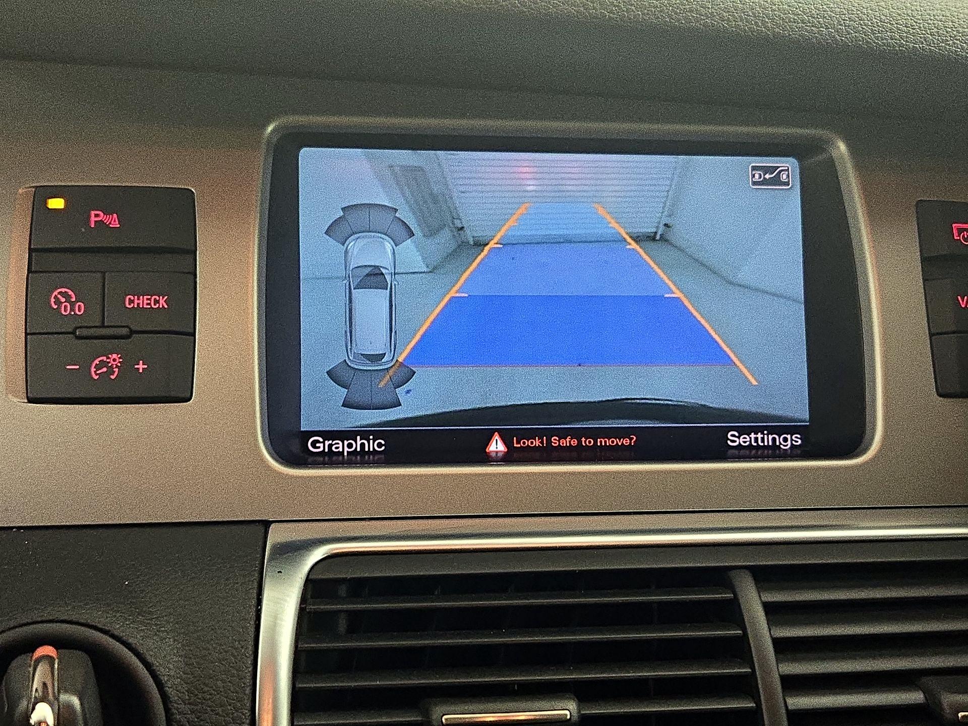 Thumbnail: 2015 Audi Q7 - 15