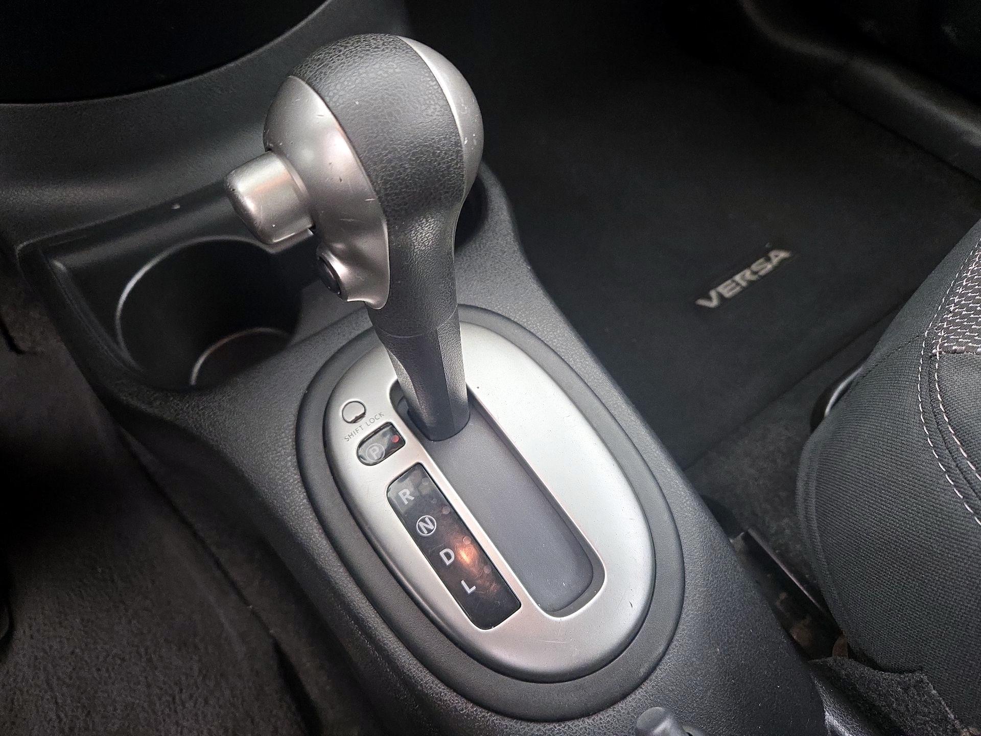 Thumbnail: 2016 Nissan Versa - 16