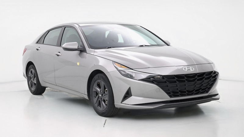 2022 Hyundai Elantra SEL Hero Image