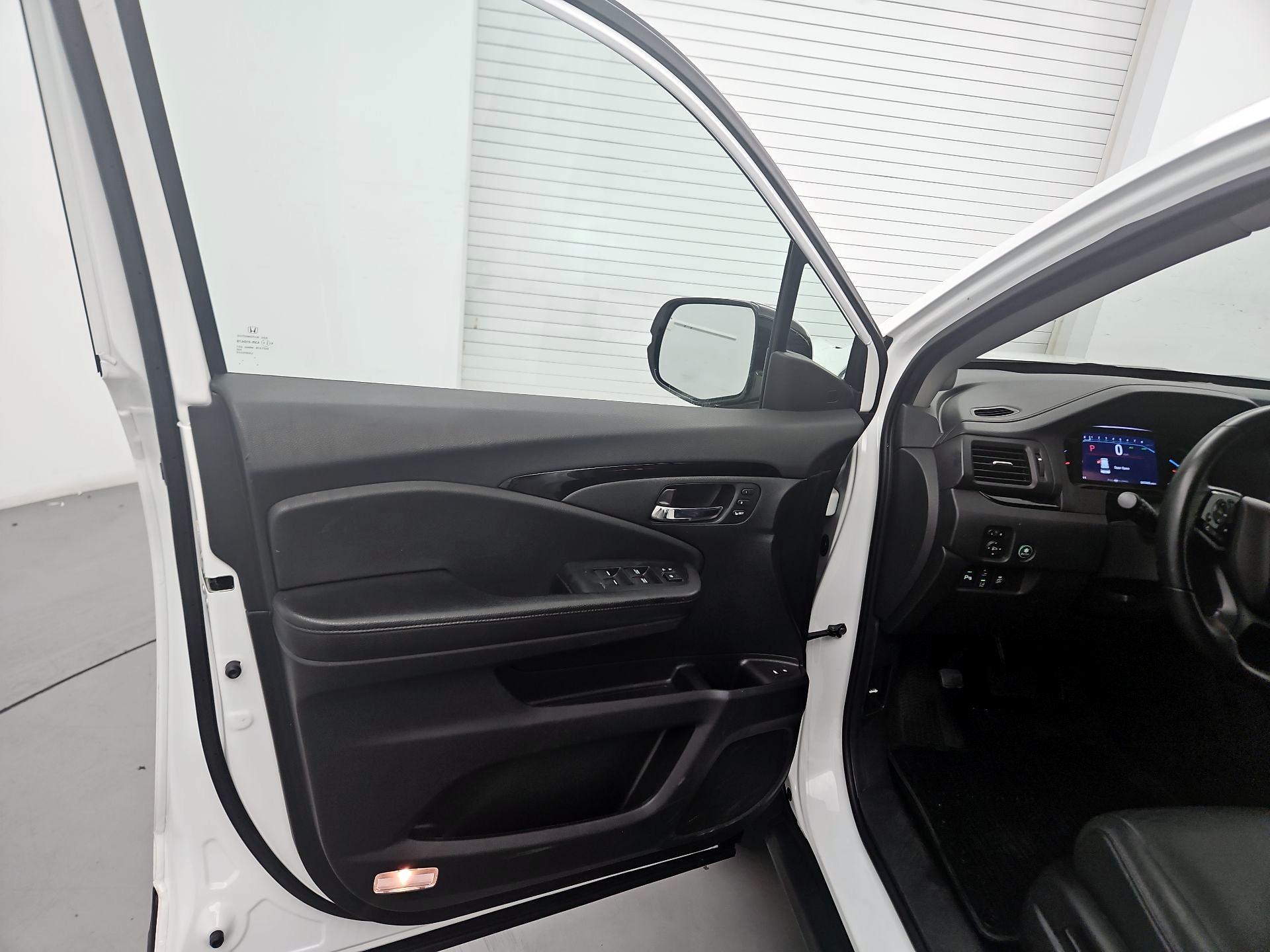 Thumbnail: 2021 Honda Pilot - 10