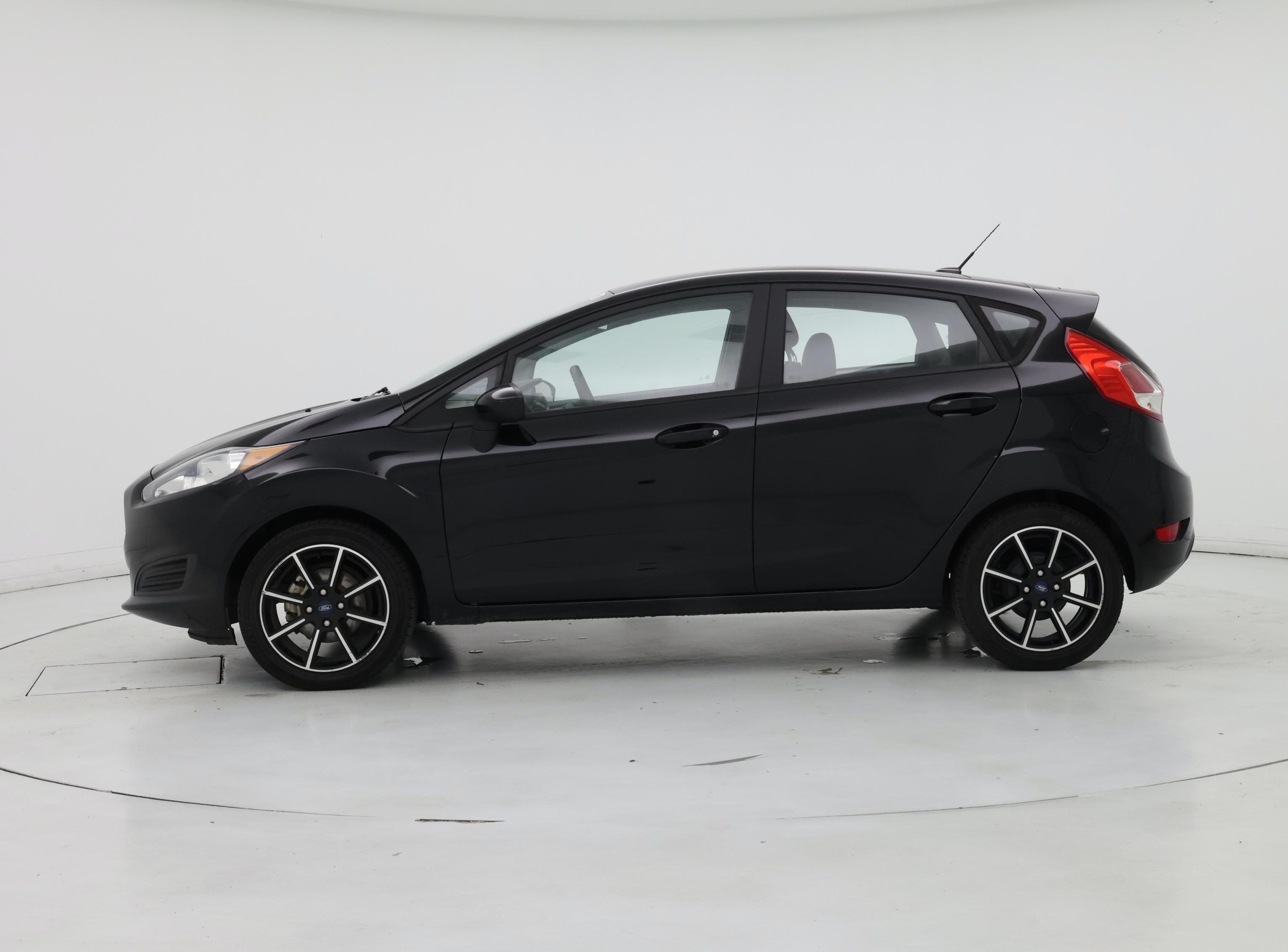 Thumbnail: 2019 Ford Fiesta - 3