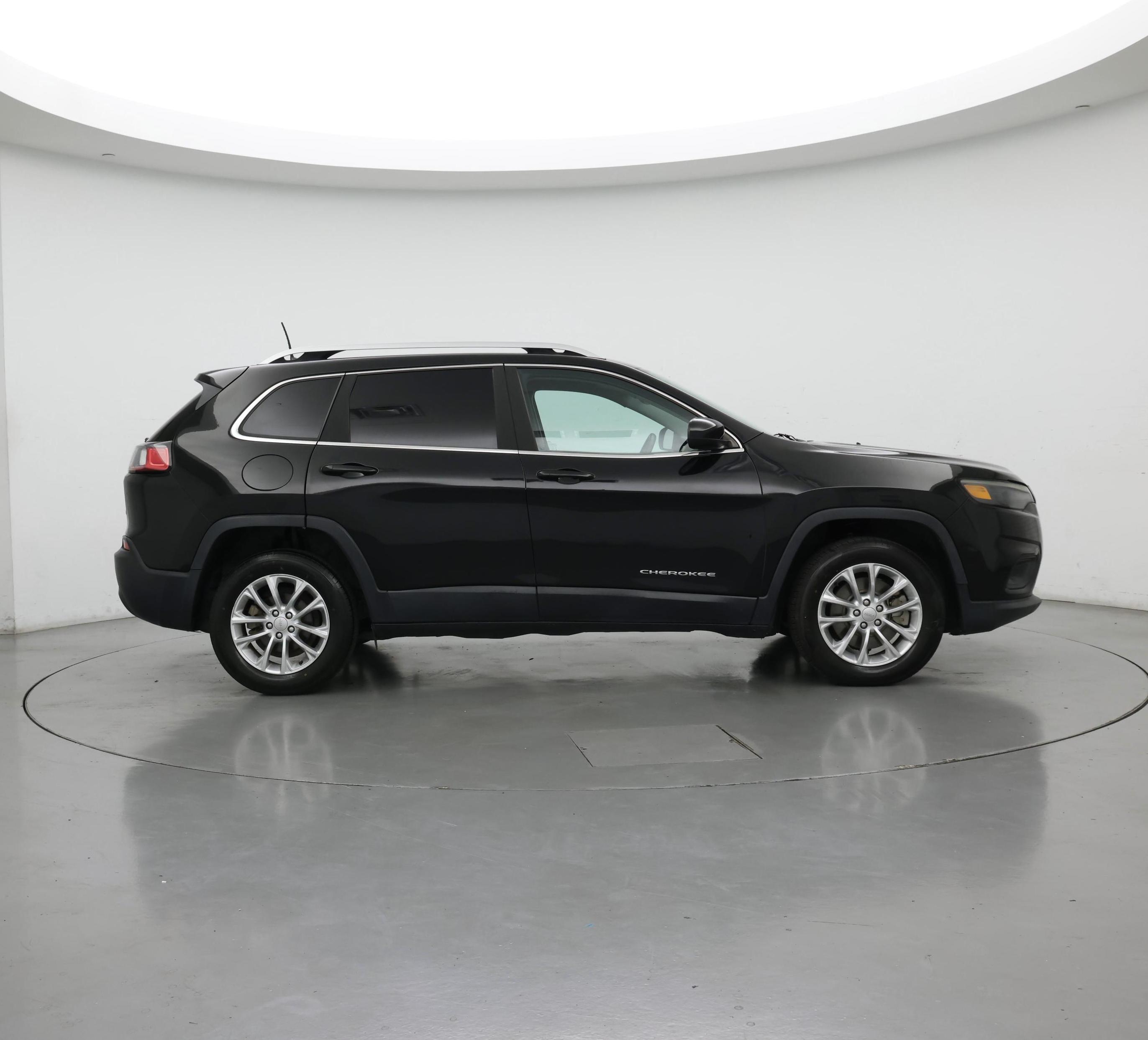 Thumbnail: 2019 Jeep Cherokee - 7