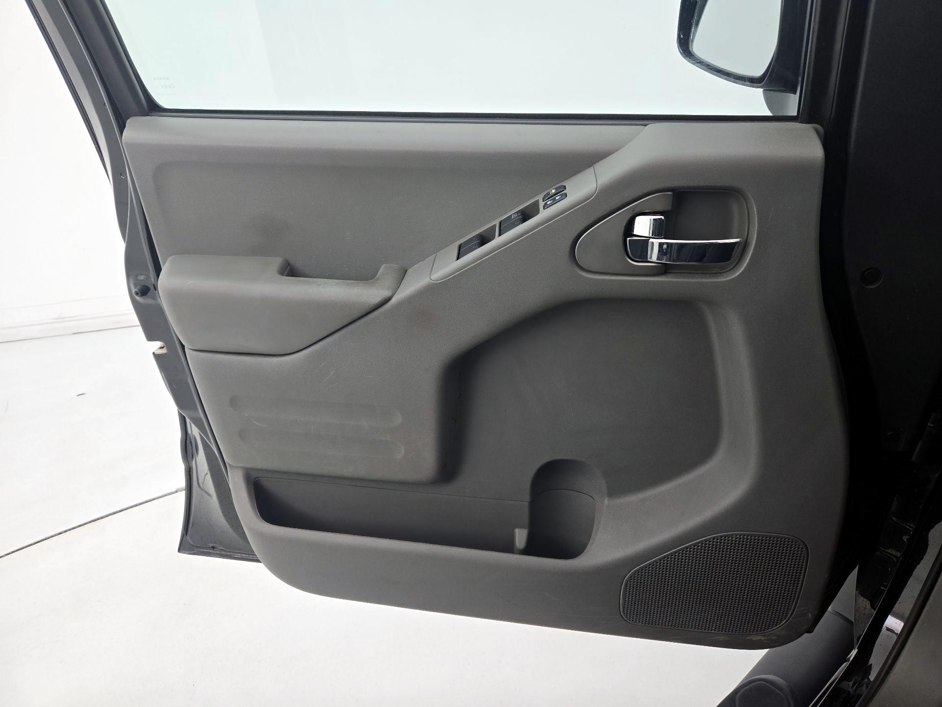 Thumbnail: 2020 Nissan Frontier - 12