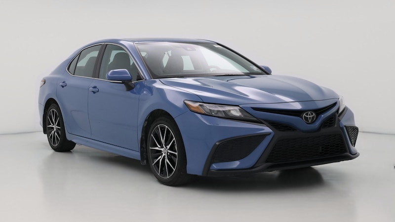 2024 Toyota Camry SE Hero Image