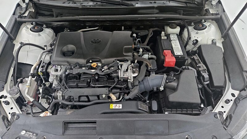 2020 Toyota Camry SE 21