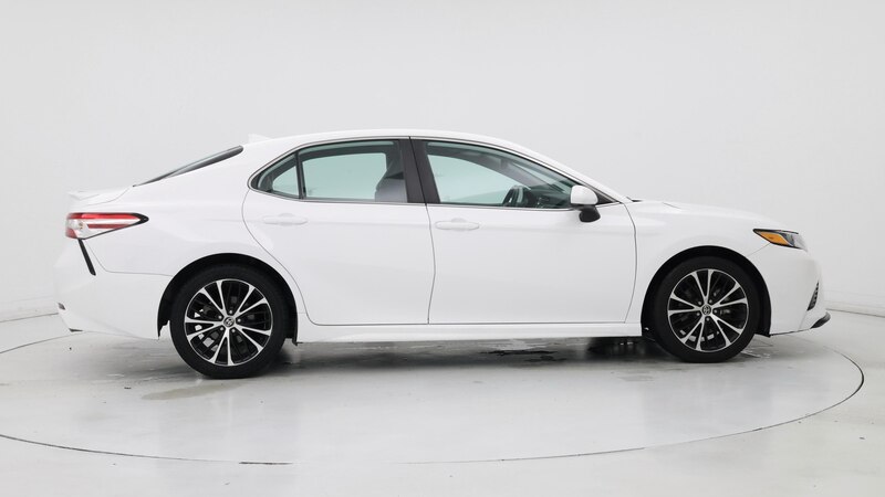 2020 Toyota Camry SE 7