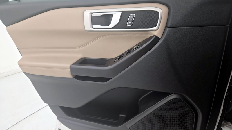 2020 Ford Explorer XLT 12