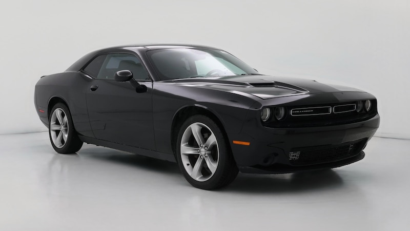 2016 Dodge Challenger SXT Hero Image