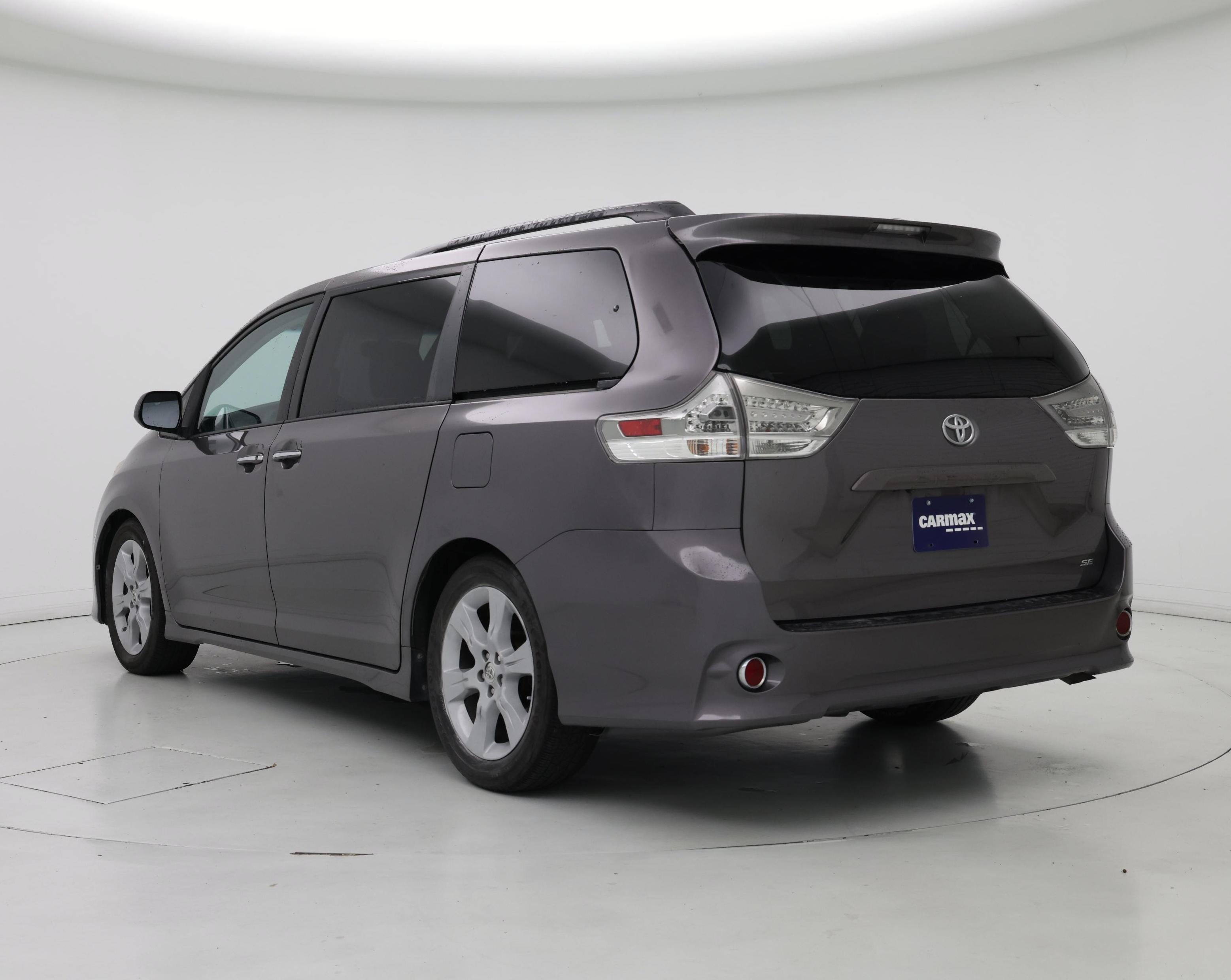Thumbnail: 2016 Toyota Sienna - 2