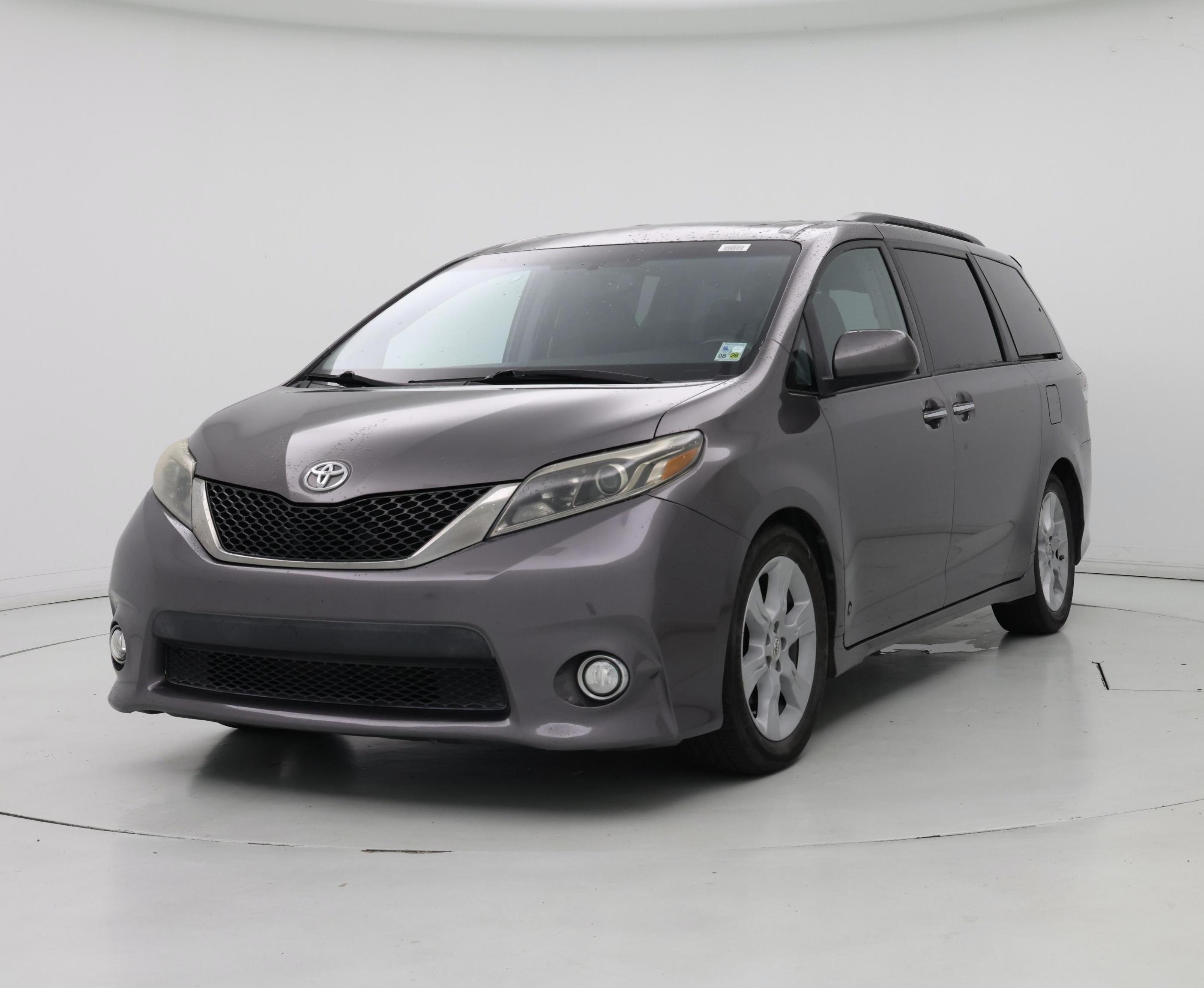 Thumbnail: 2016 Toyota Sienna - 4