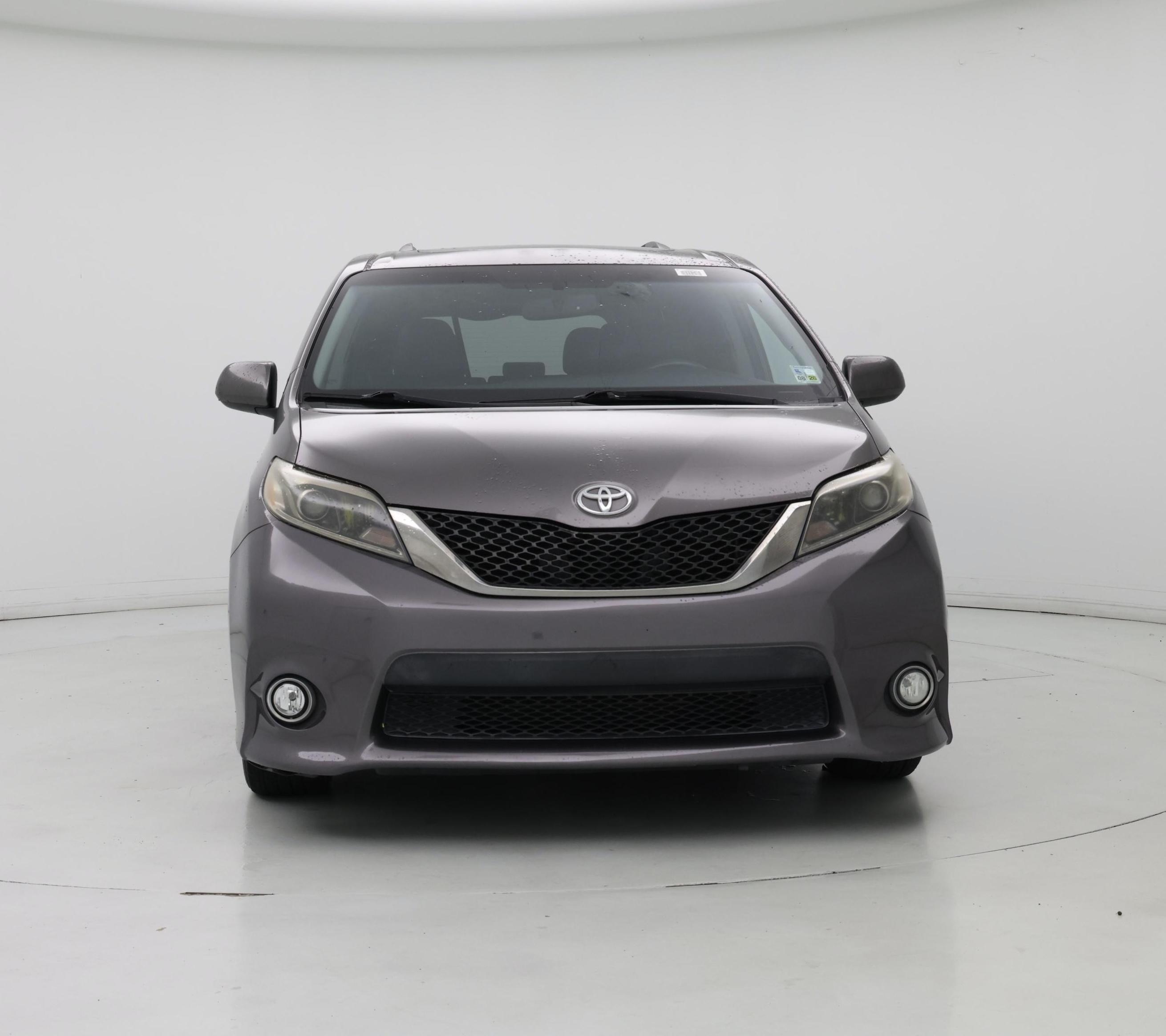 Thumbnail: 2016 Toyota Sienna - 5