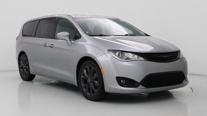 2019 Chrysler Pacifica Touring Plus Hero Image