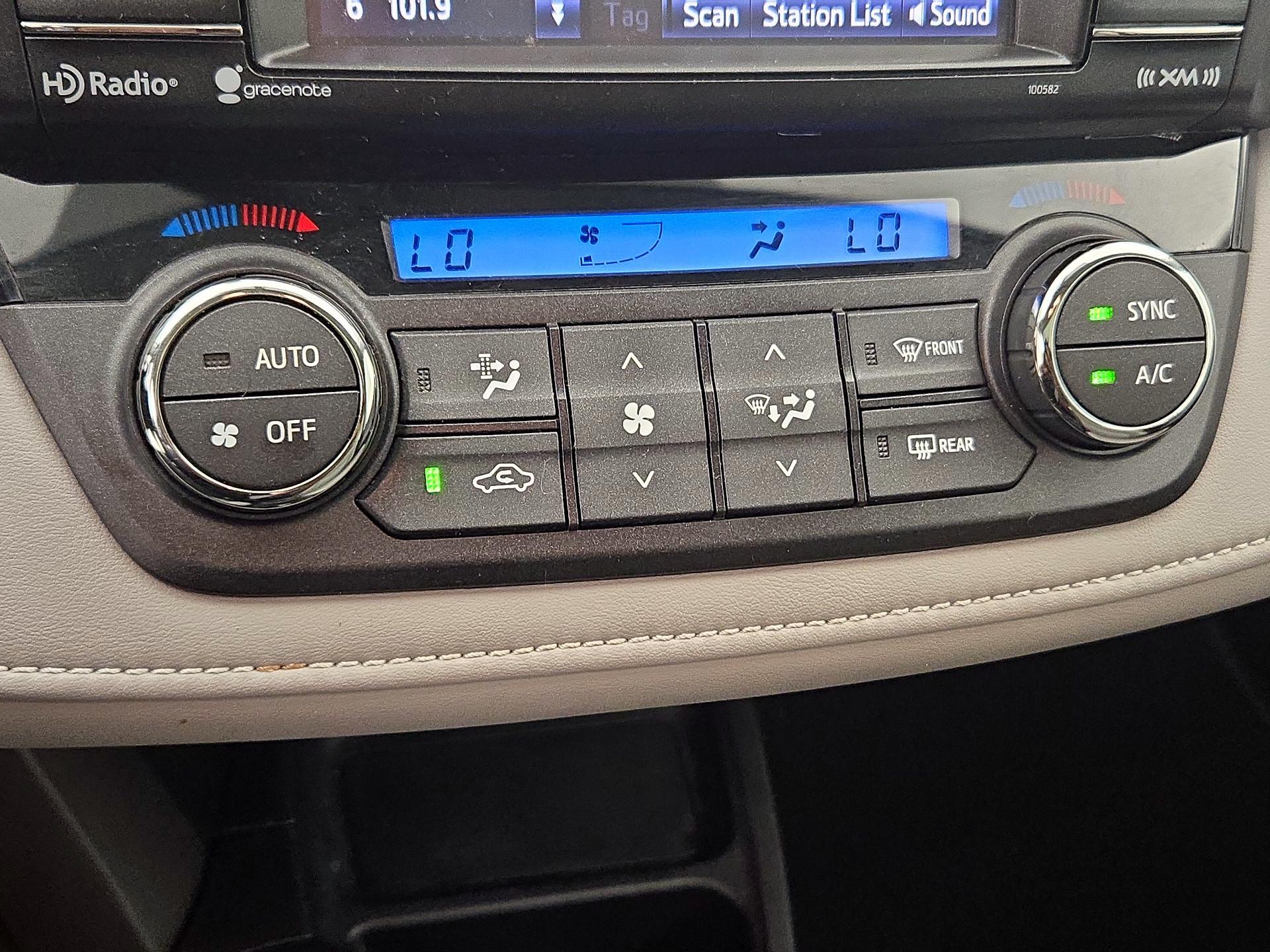Thumbnail: 2016 Toyota RAV4 - 16