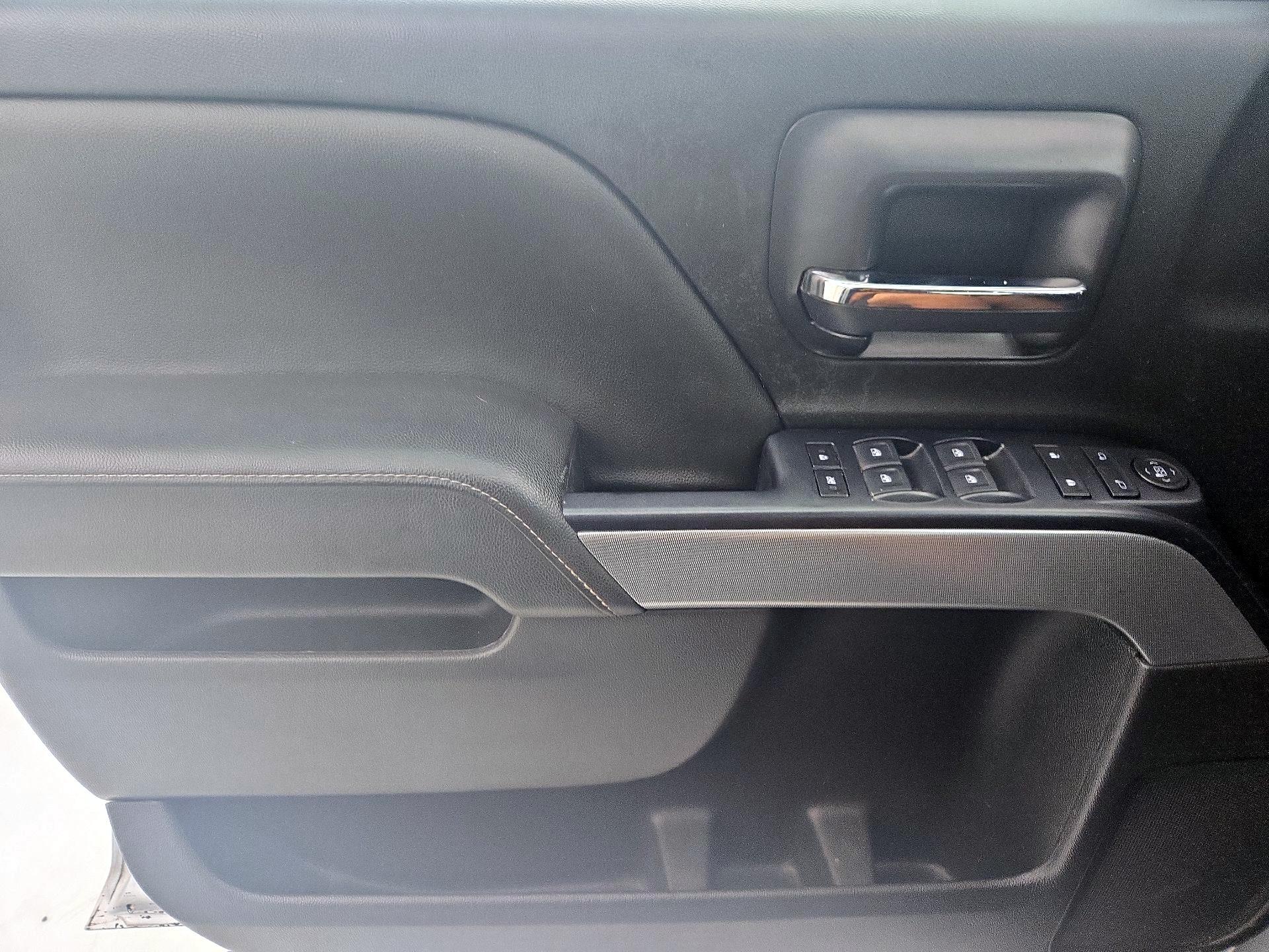 Thumbnail: 2017 Chevrolet Silverado 1500 - 12