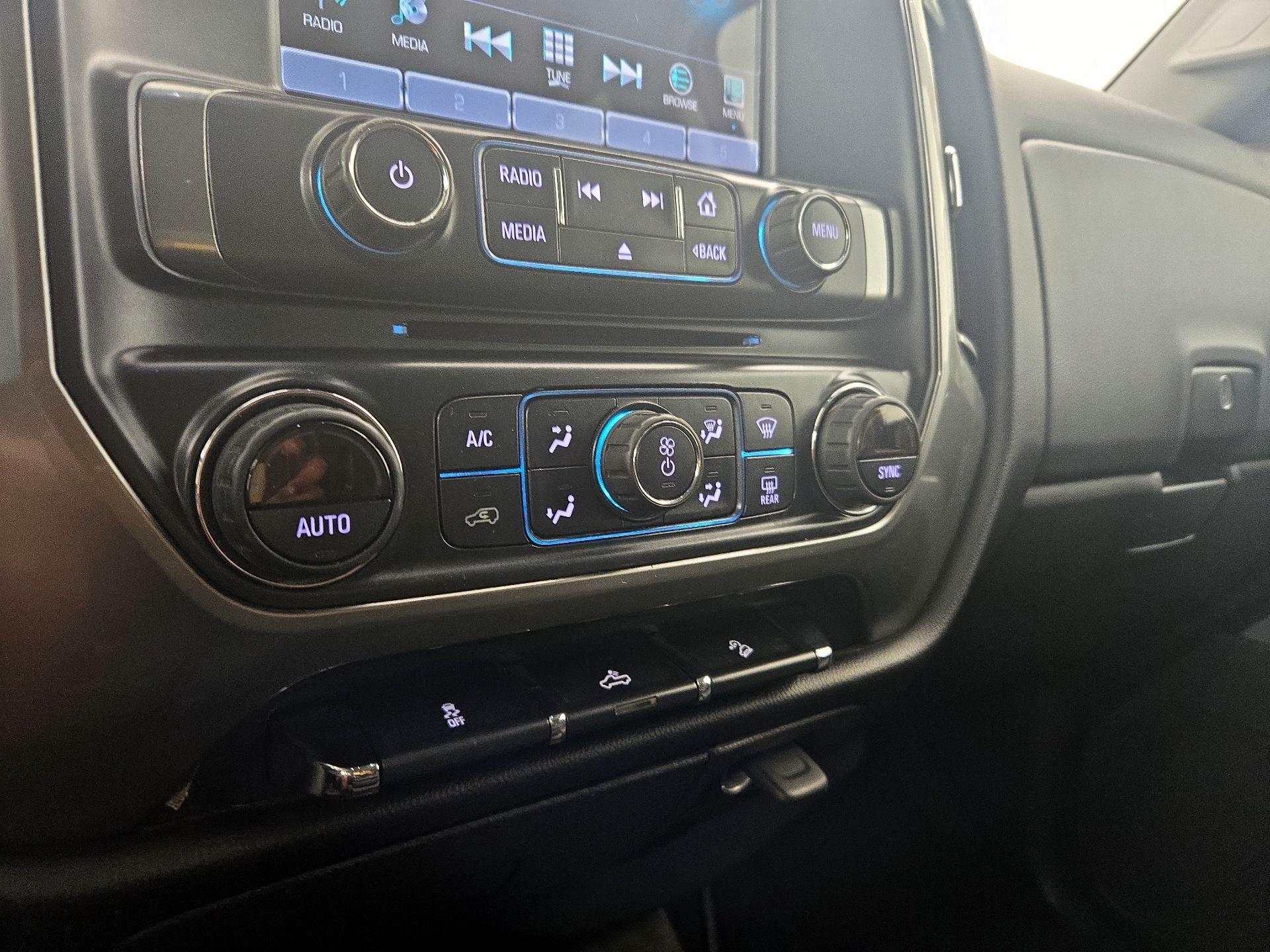 Thumbnail: 2017 Chevrolet Silverado 1500 - 16