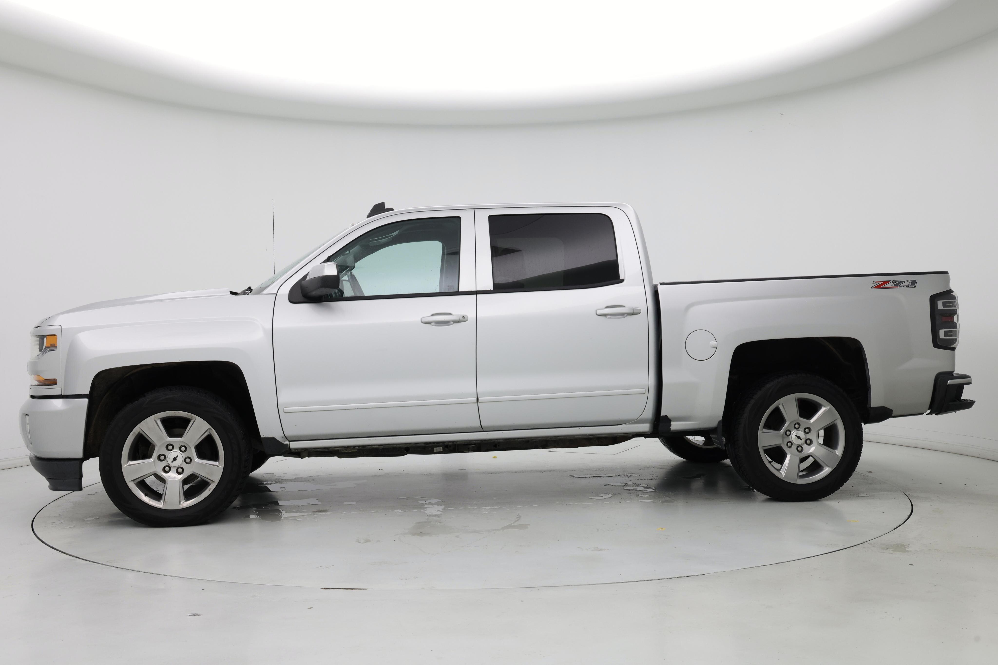 Thumbnail: 2017 Chevrolet Silverado 1500 - 3