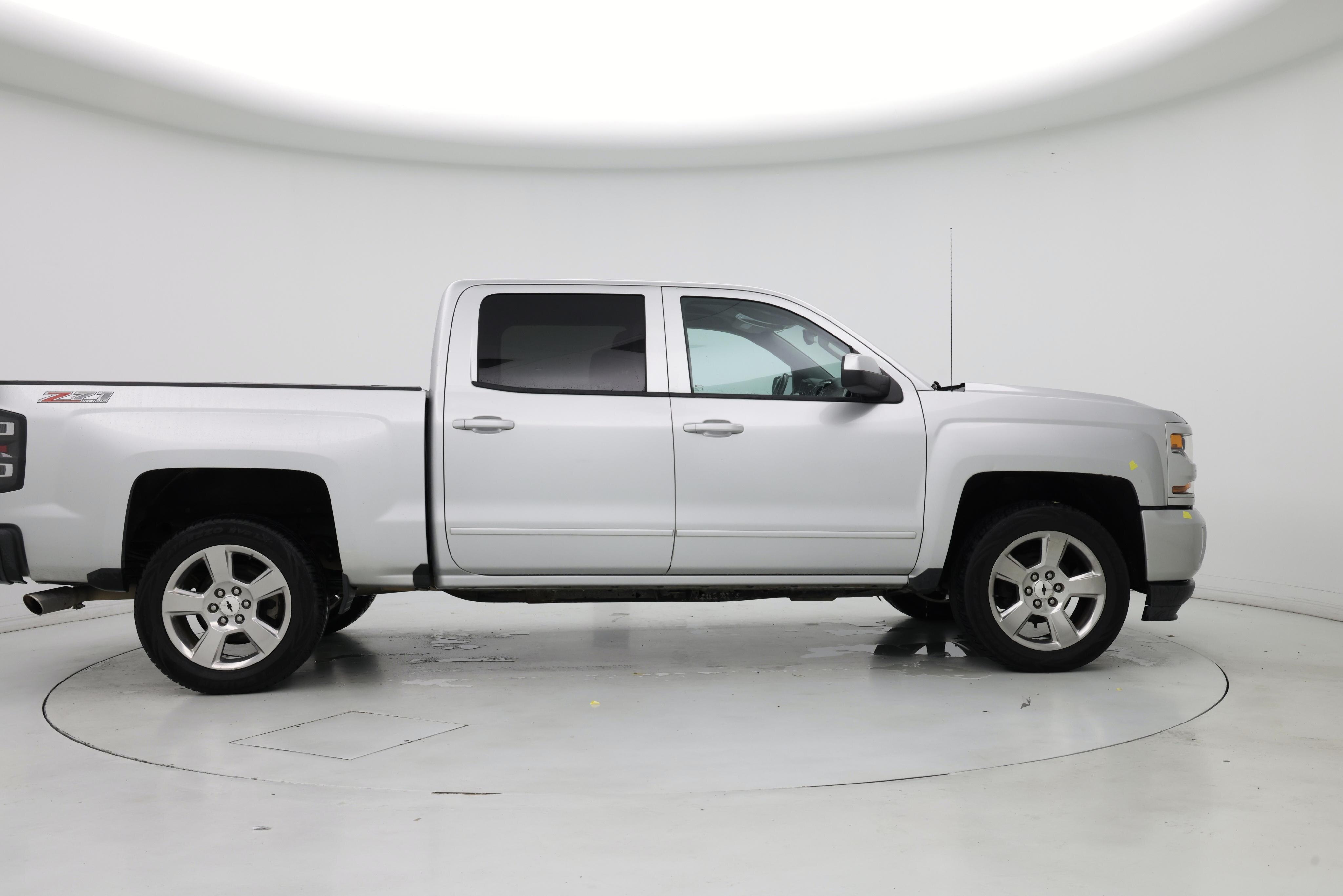 Thumbnail: 2017 Chevrolet Silverado 1500 - 7