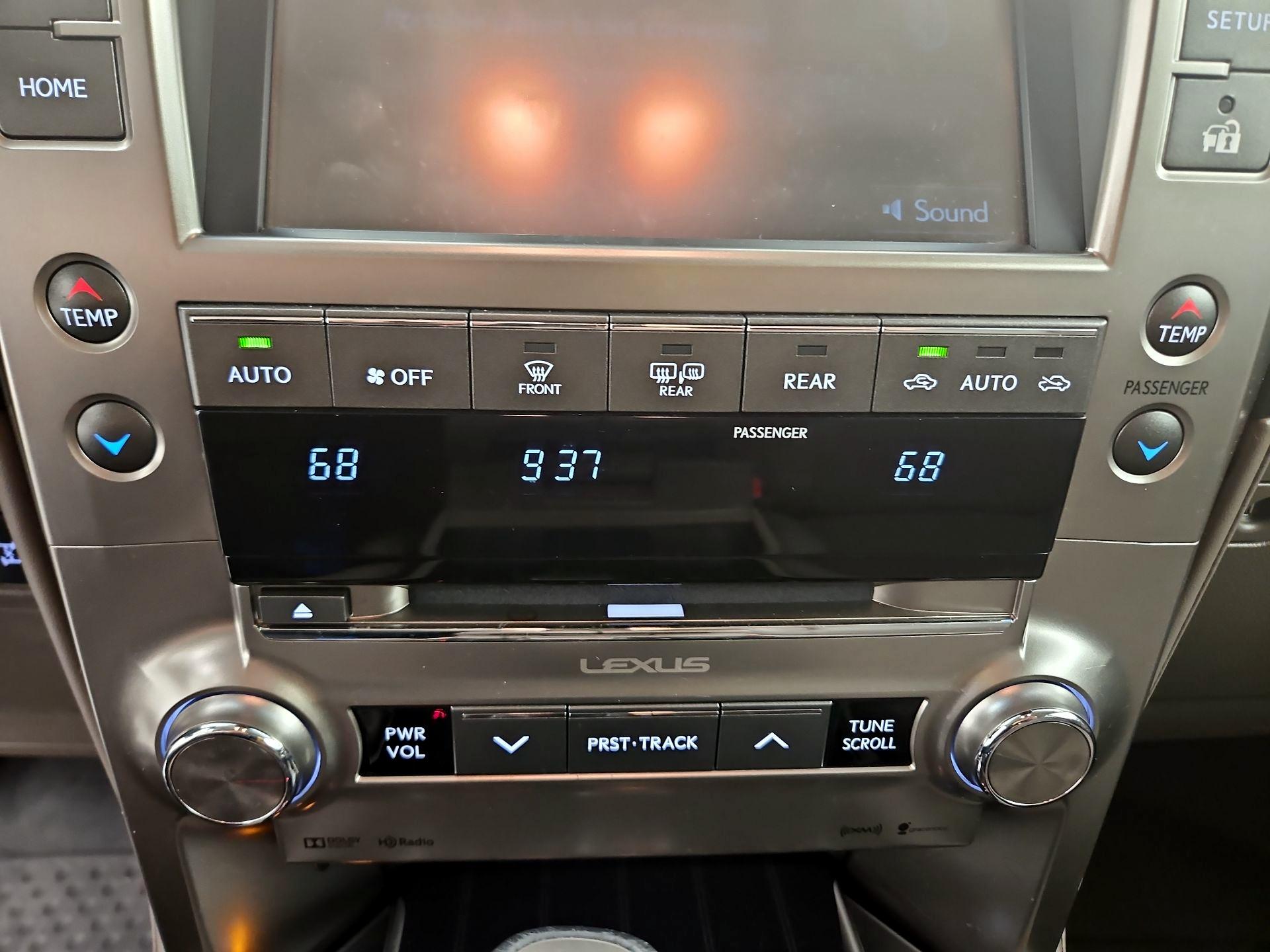 Thumbnail: 2020 Lexus GX - 17