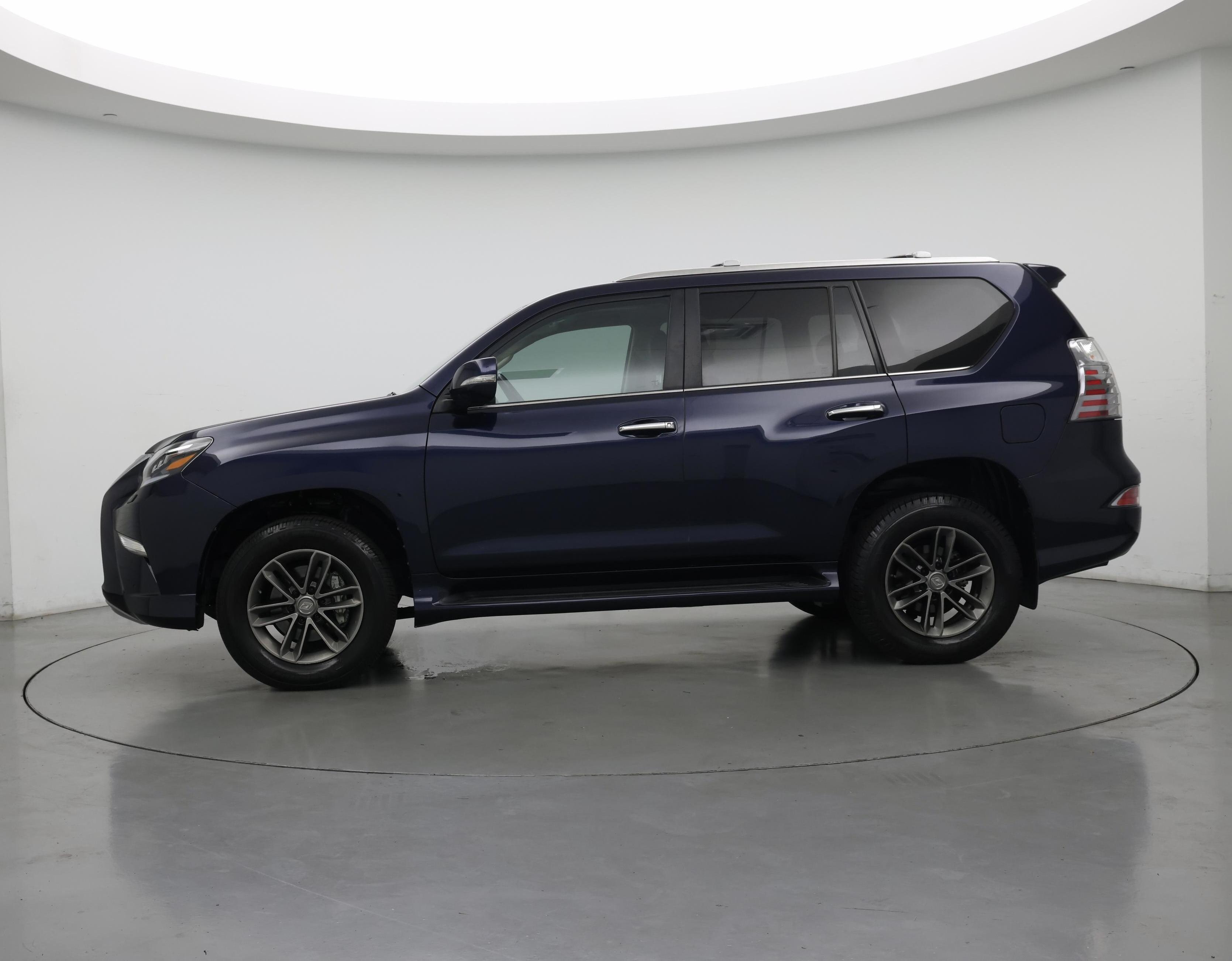 Thumbnail: 2020 Lexus GX - 3