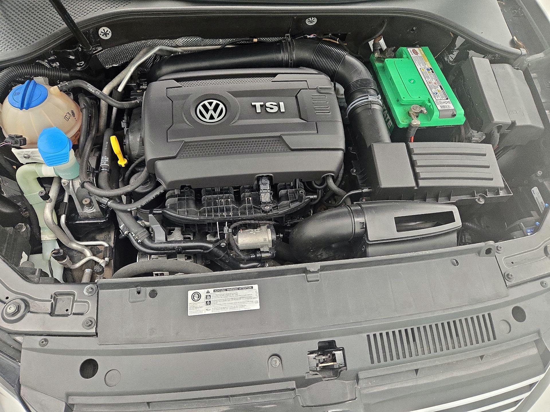 Thumbnail: 2014 Volkswagen Passat - 20