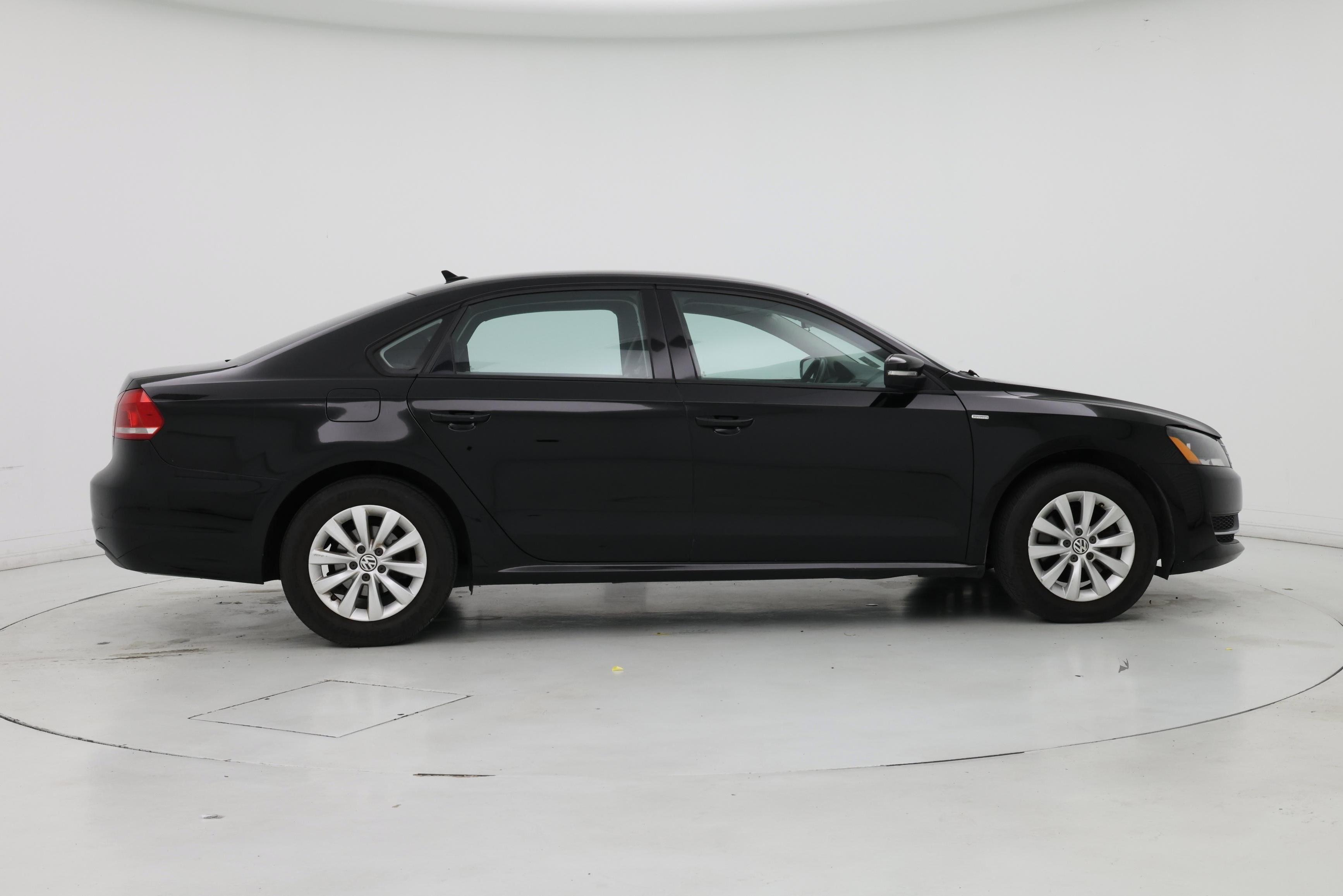 Thumbnail: 2014 Volkswagen Passat - 7