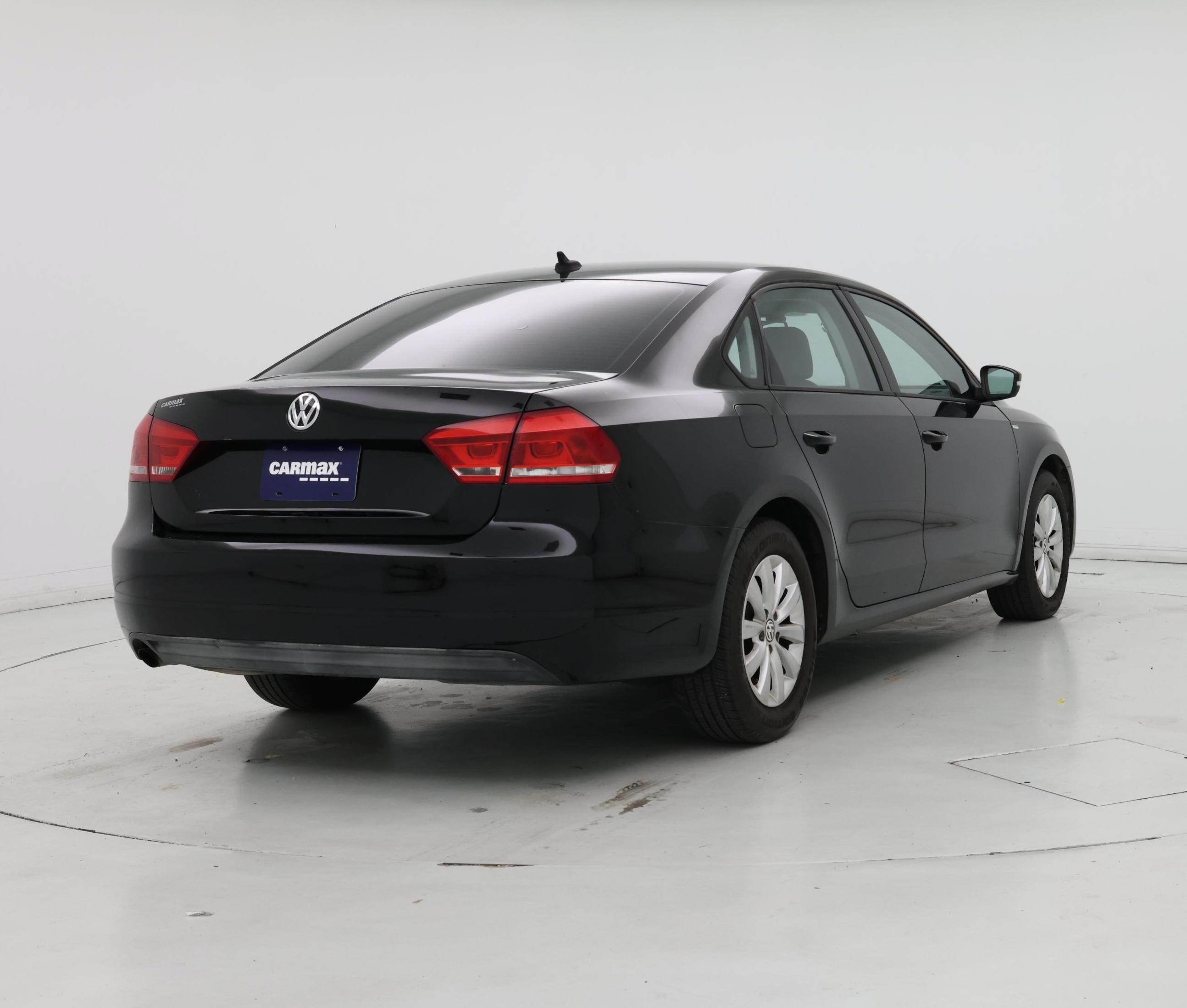 Thumbnail: 2014 Volkswagen Passat - 8