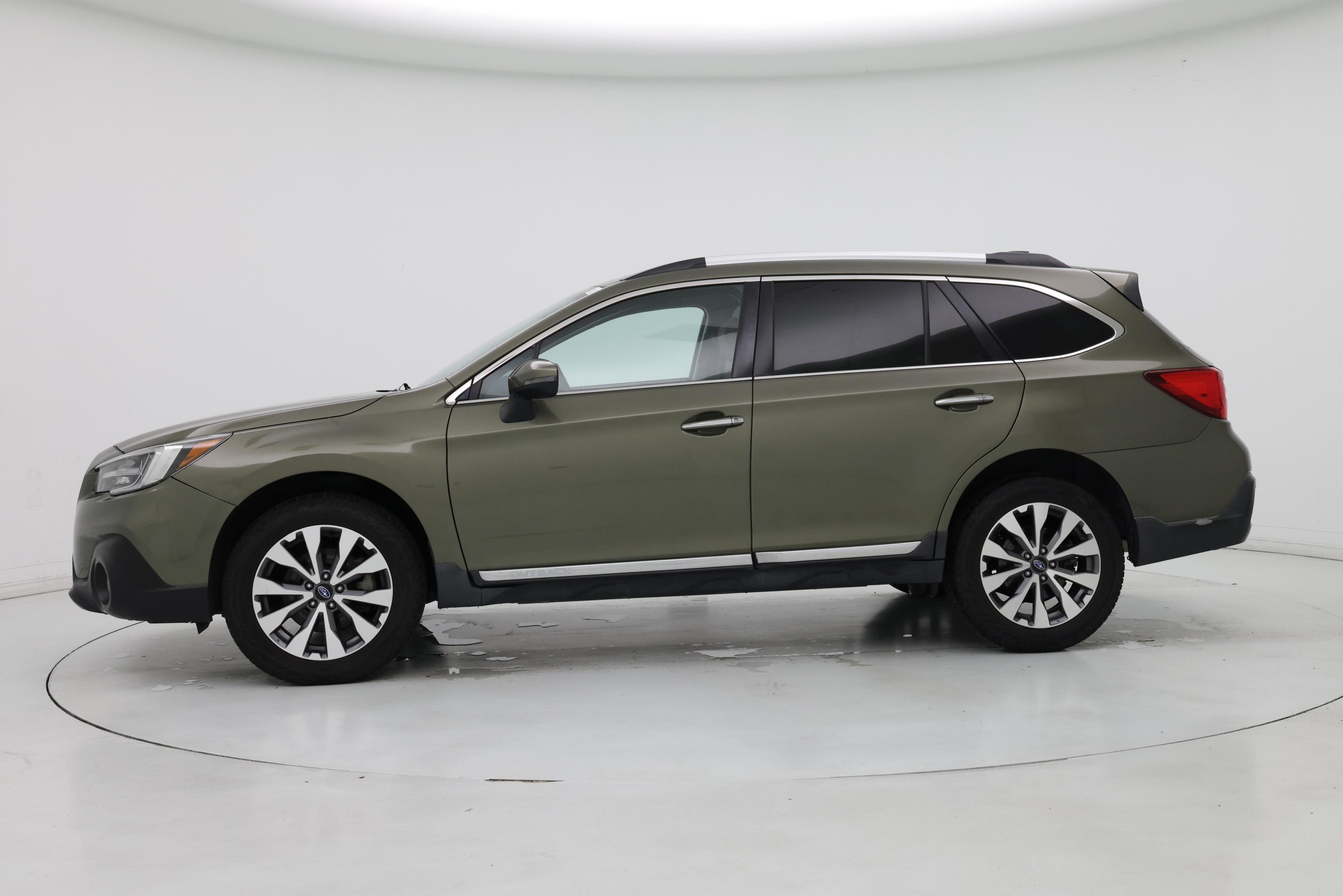 Thumbnail: 2018 Subaru Outback - 3