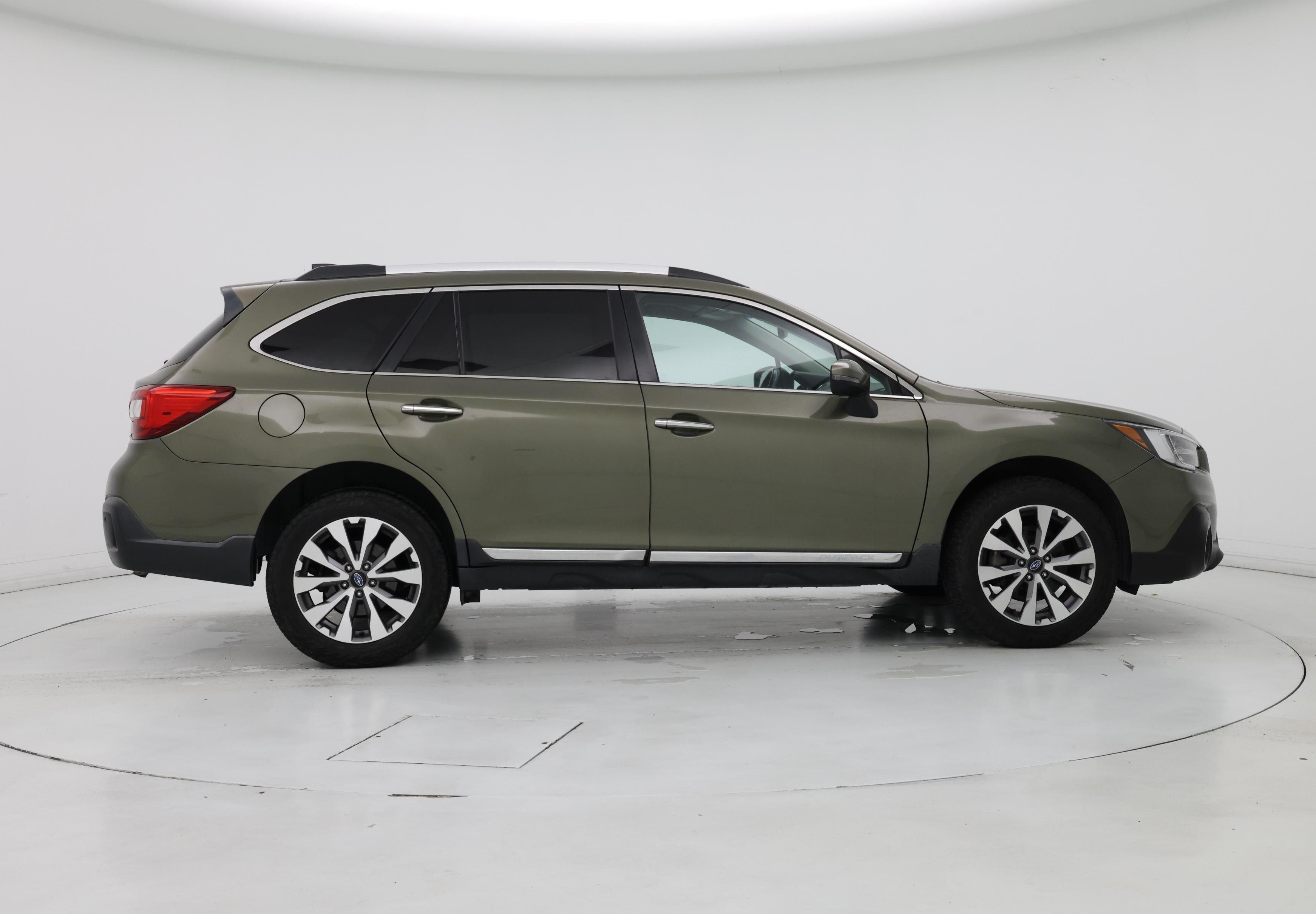 Thumbnail: 2018 Subaru Outback - 7