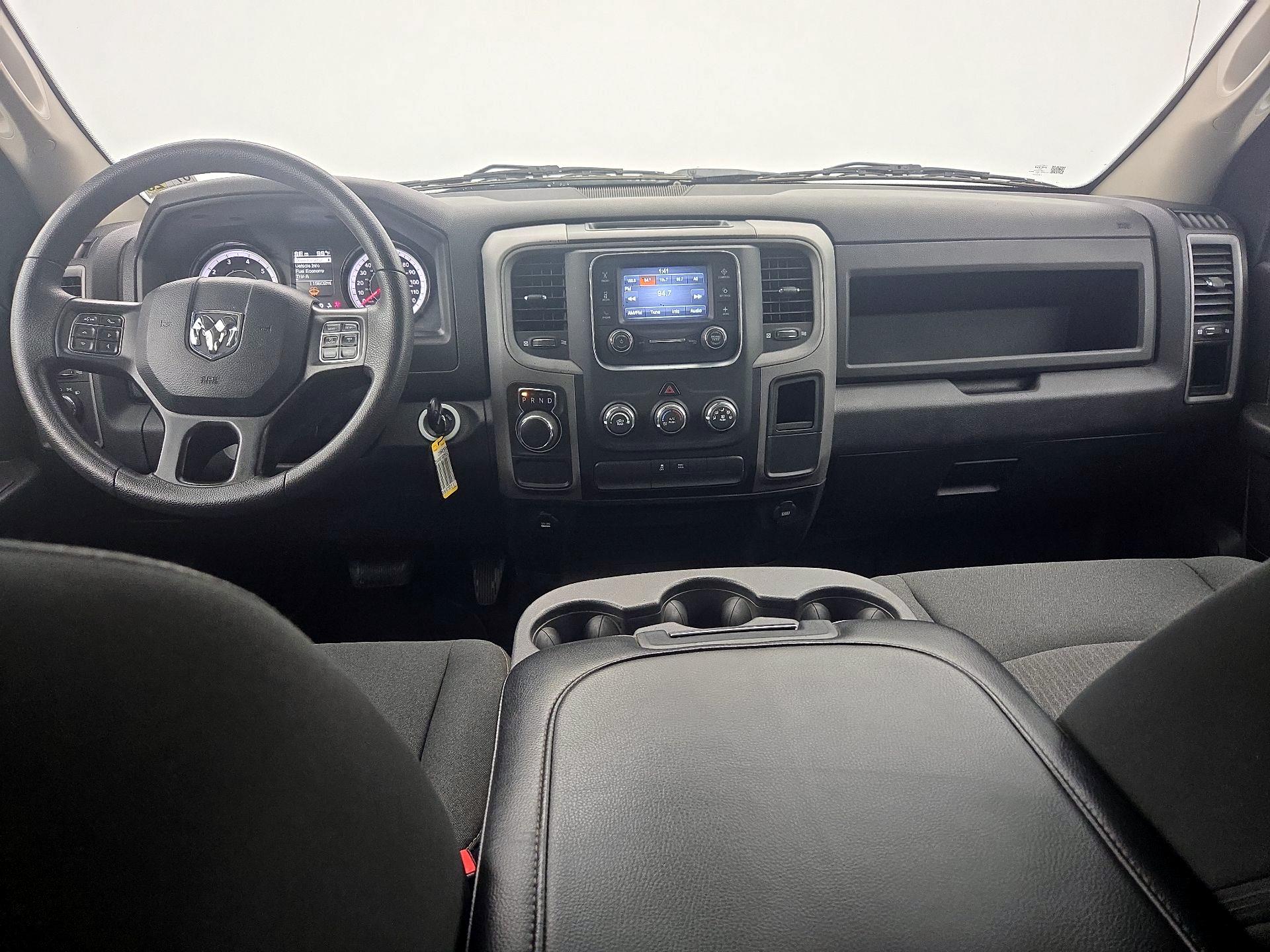 Thumbnail: 2021 RAM 1500 Classic - 9