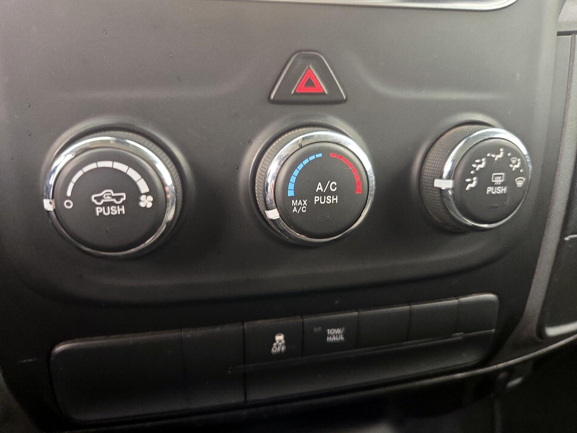 Thumbnail: 2021 RAM 1500 Classic - 16