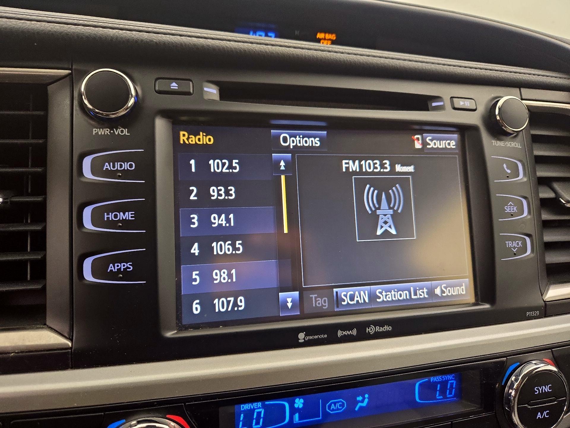 Thumbnail: 2018 Toyota Highlander - 15