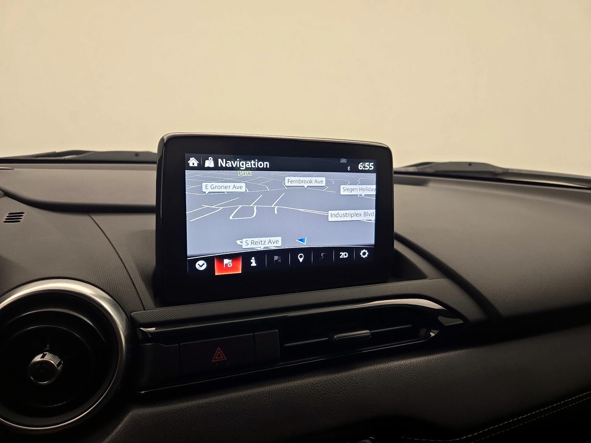 Thumbnail: 2022 Mazda MX-5 Miata - 14