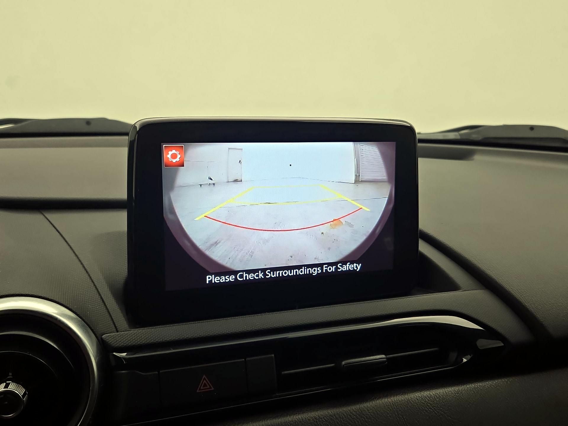 Thumbnail: 2022 Mazda MX-5 Miata - 15