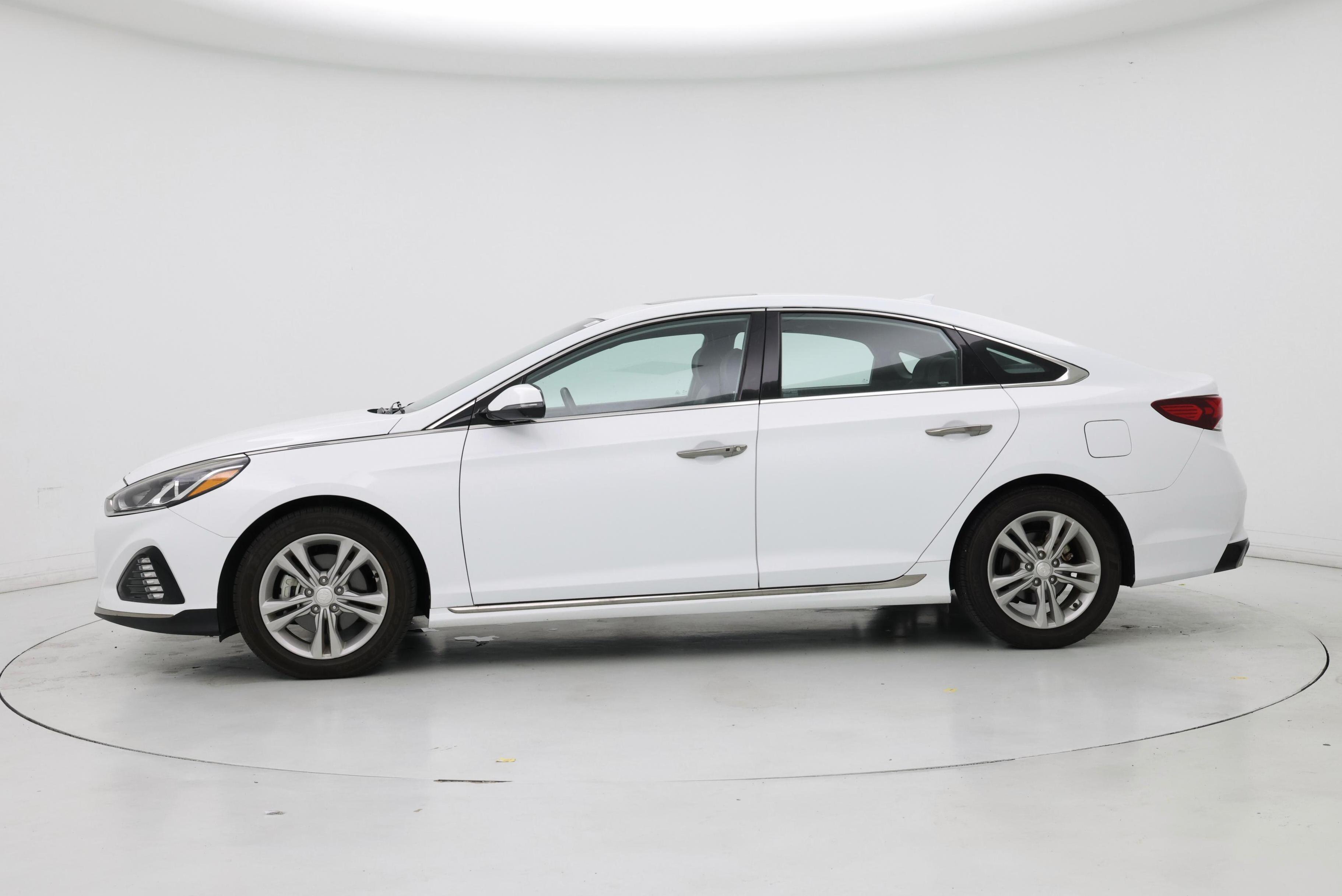 Thumbnail: 2018 Hyundai Sonata - 3