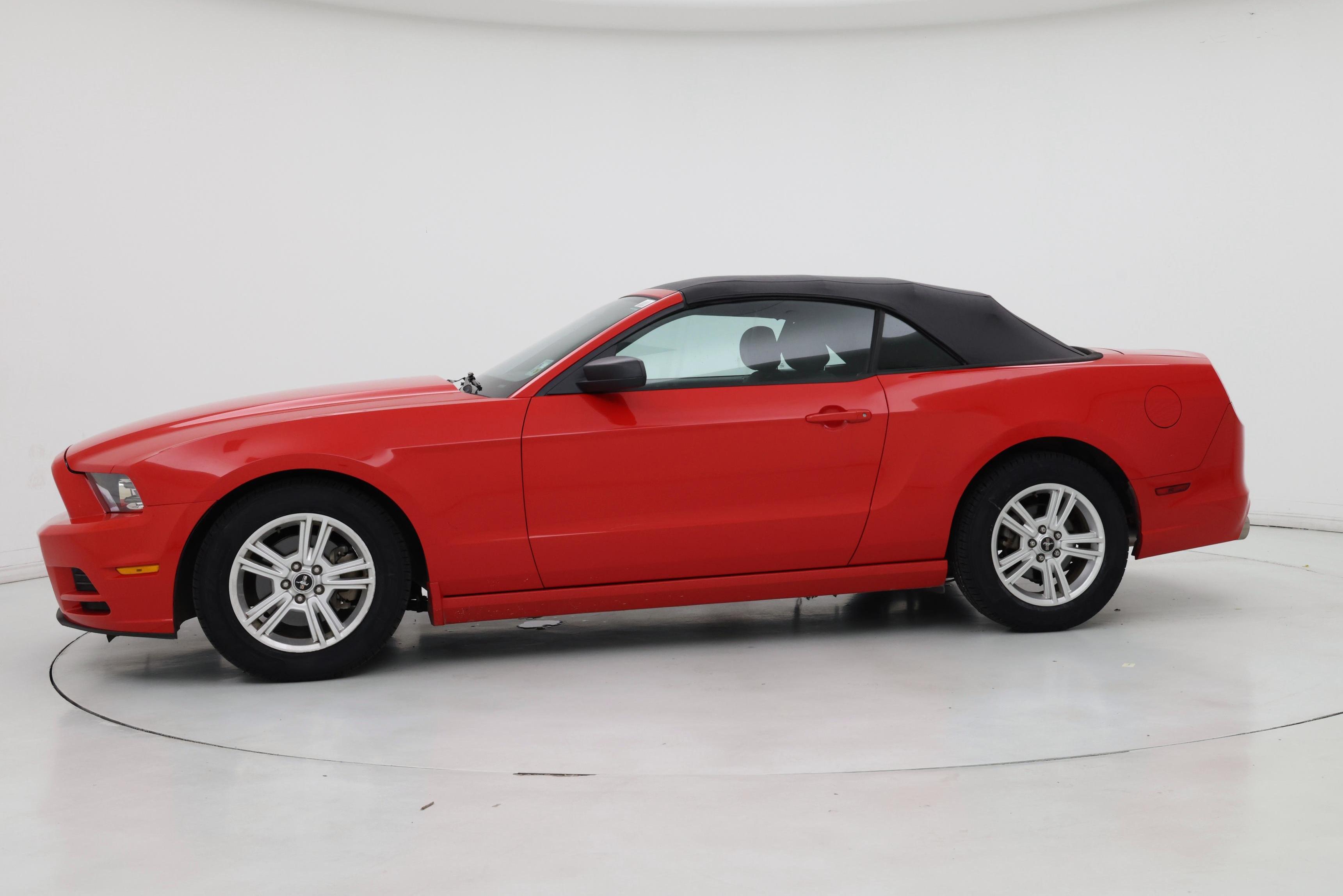 Thumbnail: 2013 Ford Mustang - 3