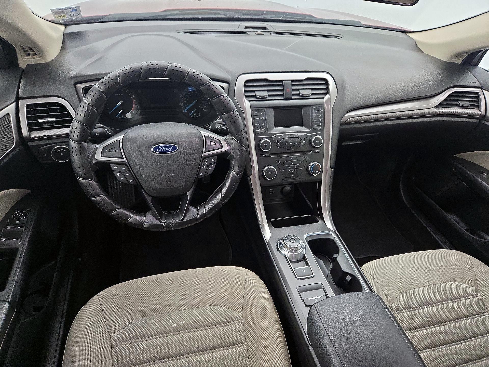 Thumbnail: 2017 Ford Fusion - 9
