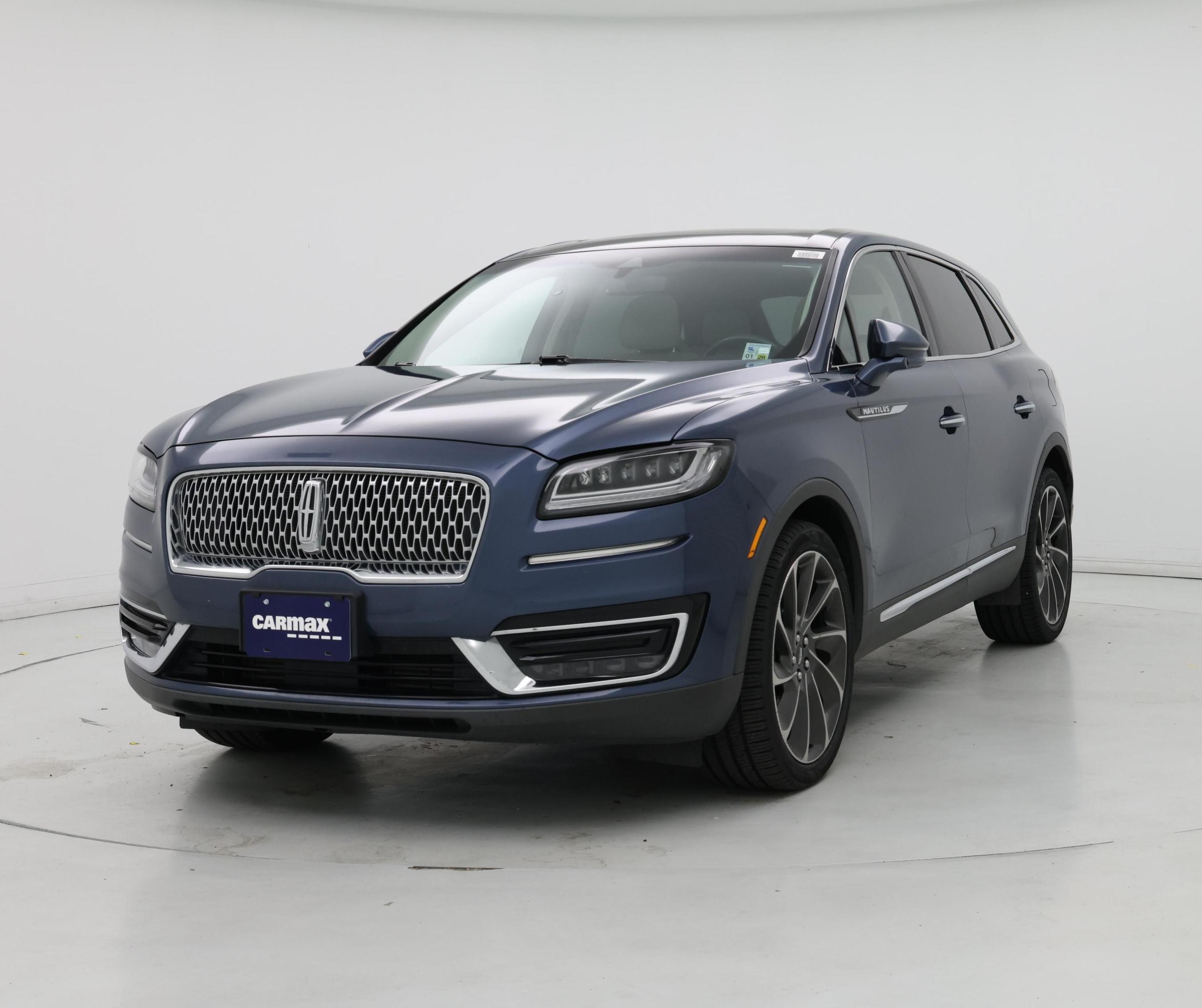 Thumbnail: 2019 Lincoln Nautilus - 4