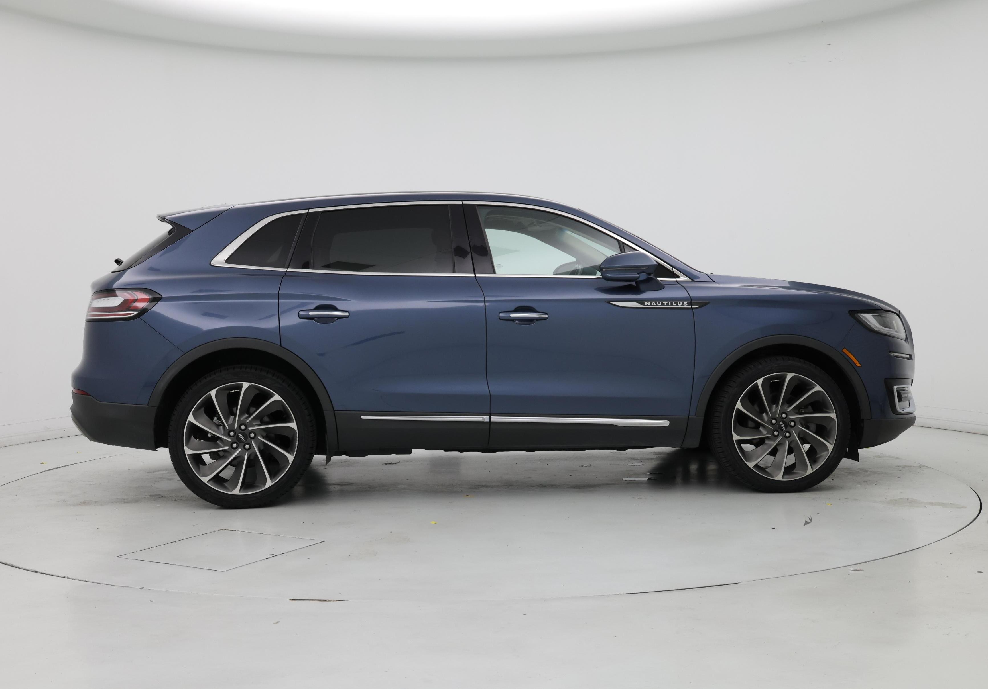 Thumbnail: 2019 Lincoln Nautilus - 7
