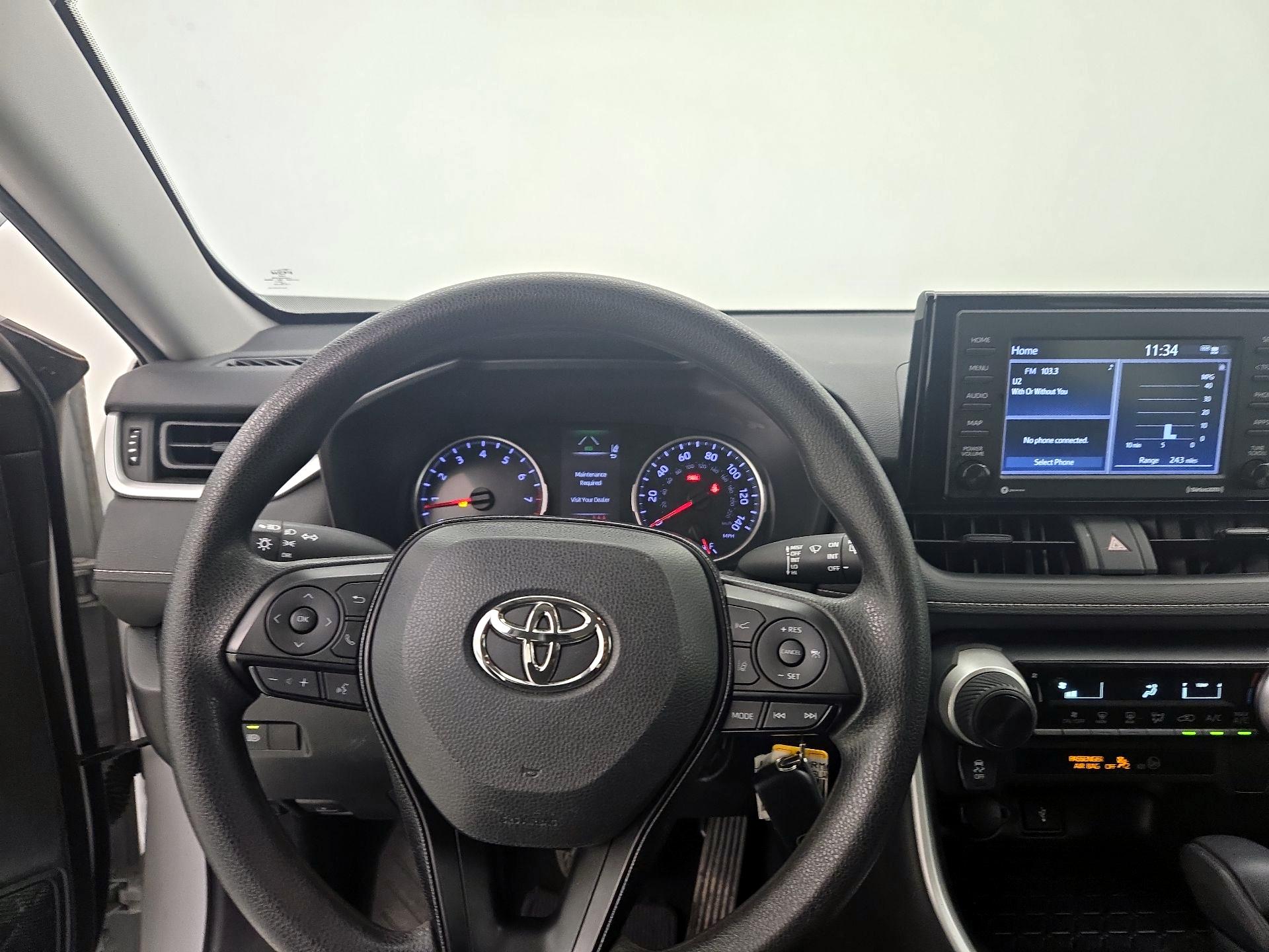 Thumbnail: 2020 Toyota RAV4 - 10