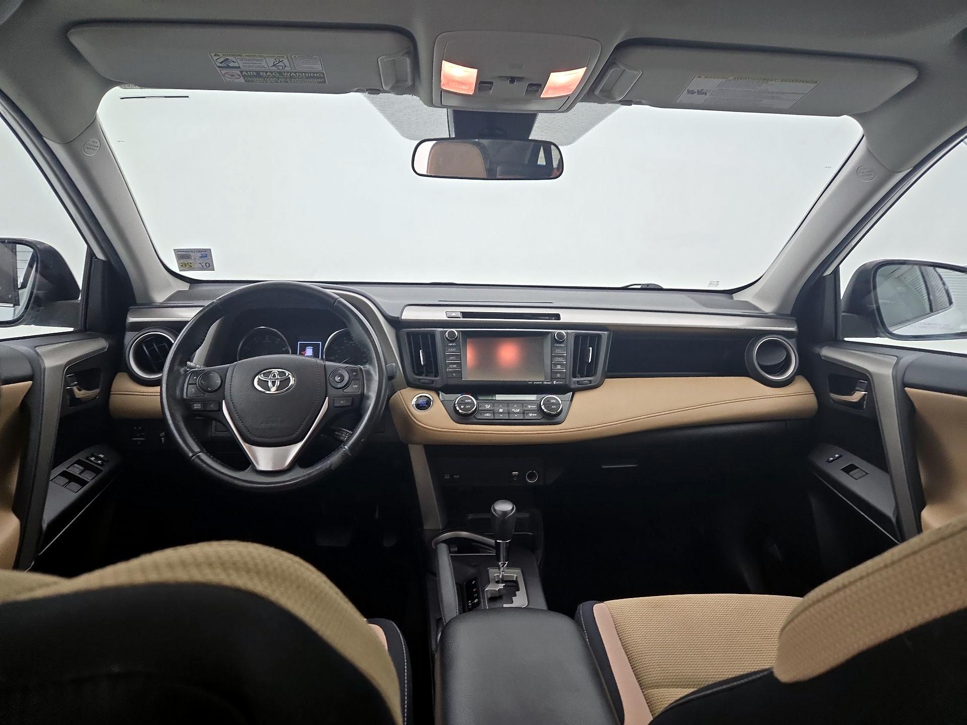 Thumbnail: 2016 Toyota RAV4 - 9