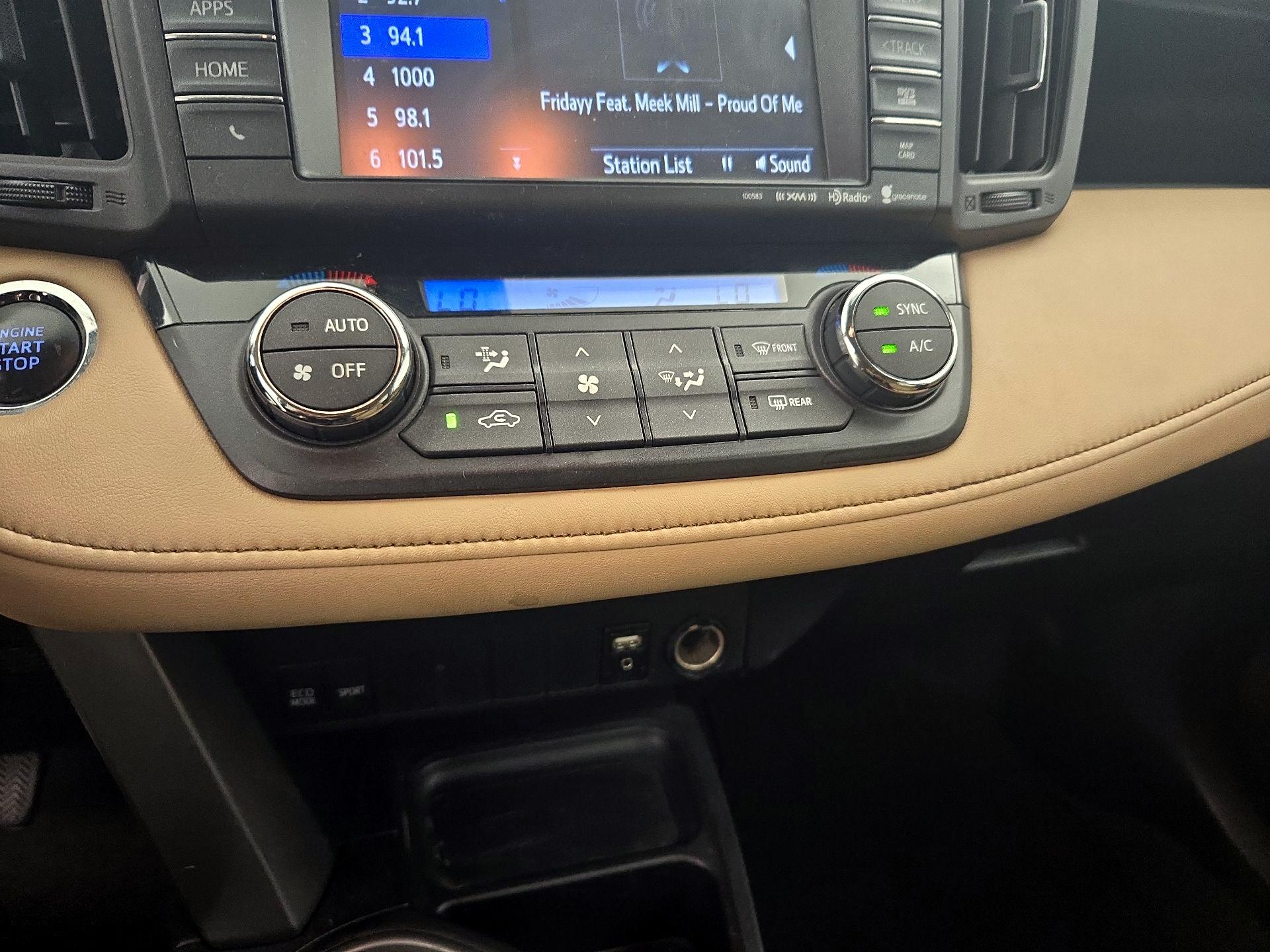 Thumbnail: 2016 Toyota RAV4 - 16