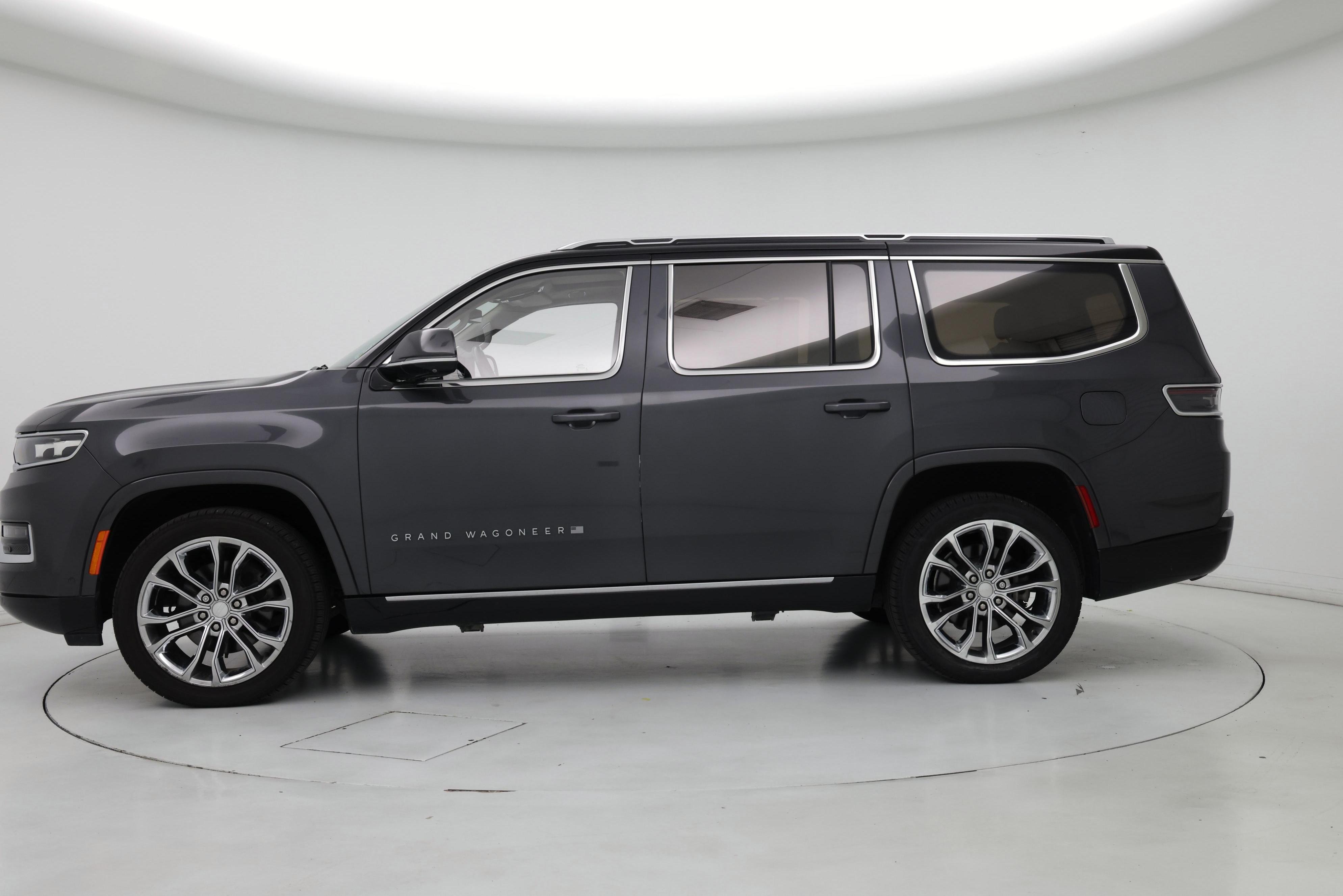 Thumbnail: 2022 Jeep Grand Wagoneer - 3