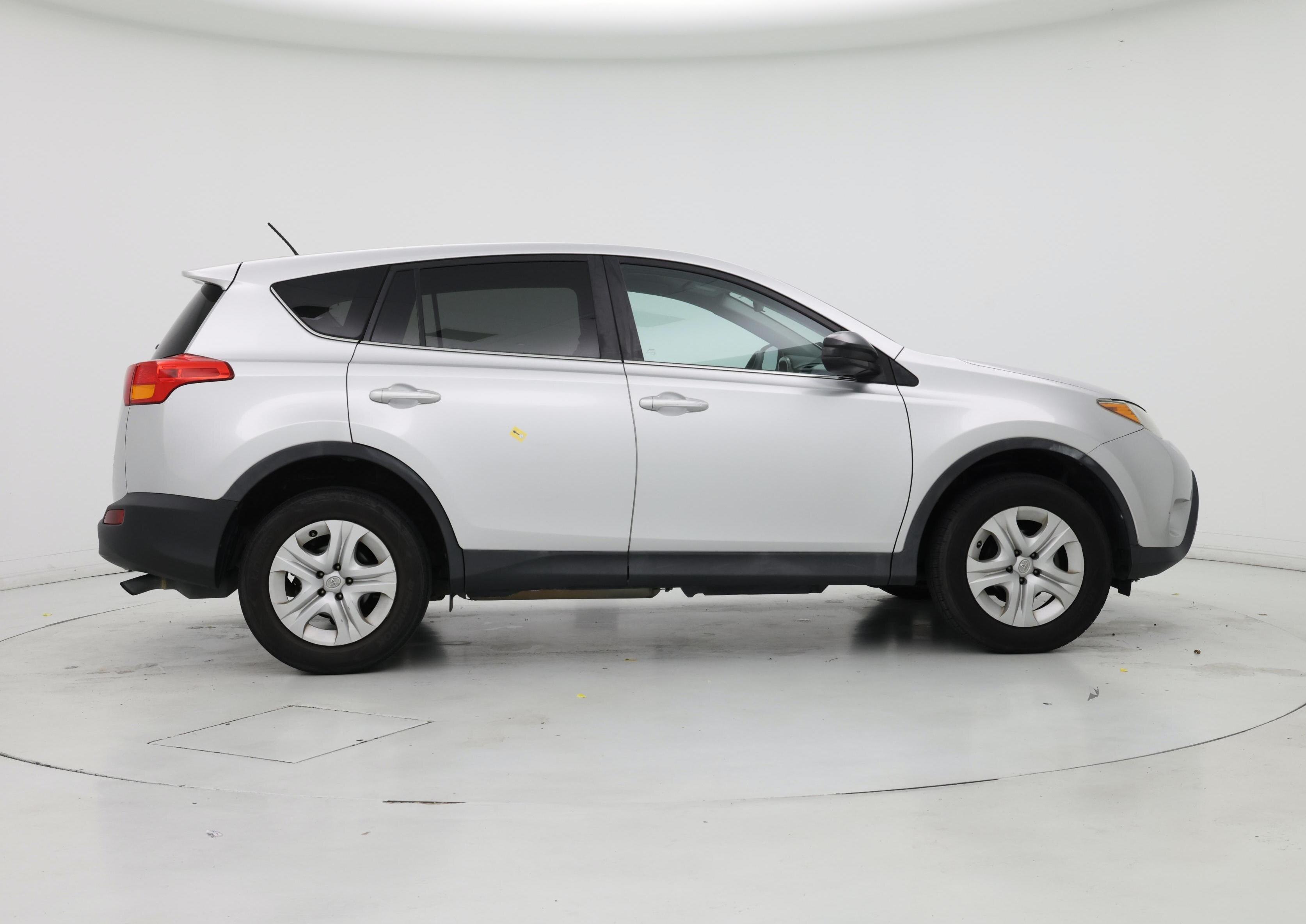 Thumbnail: 2015 Toyota RAV4 - 7