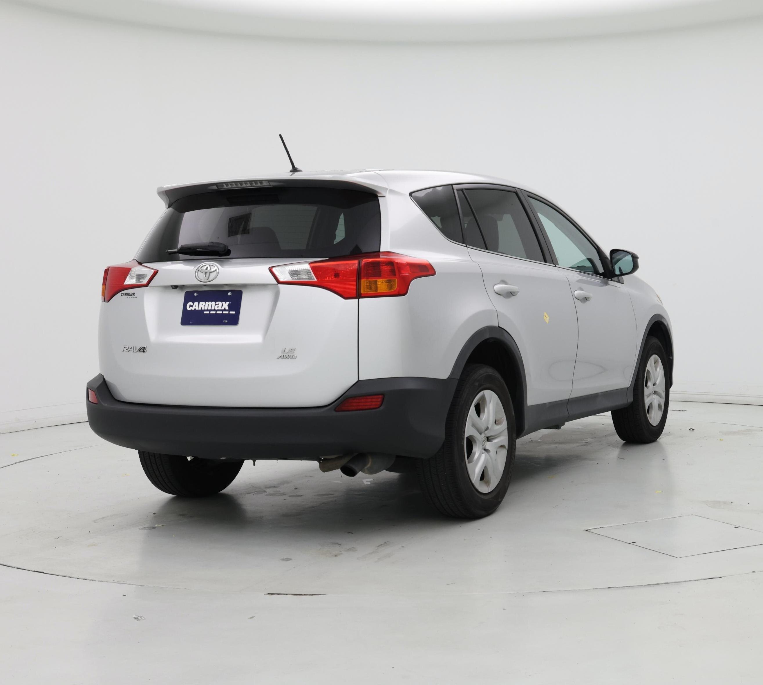 Thumbnail: 2015 Toyota RAV4 - 8