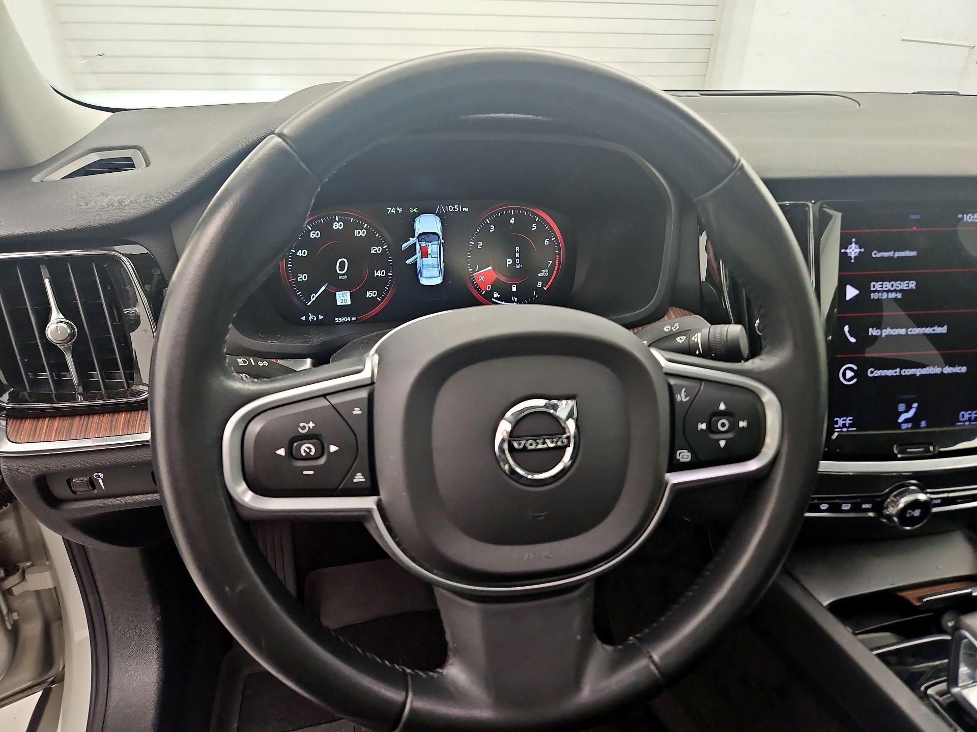 Thumbnail: 2022 Volvo S60 - 10