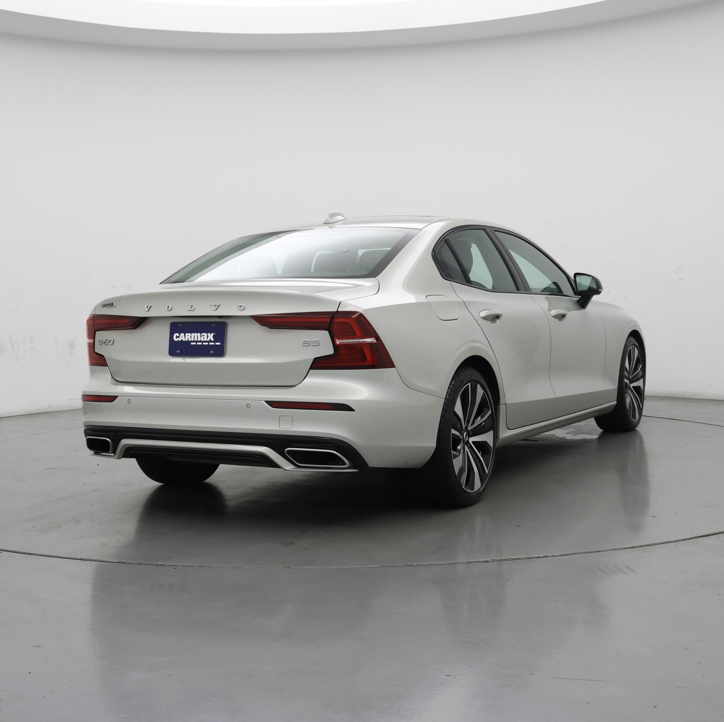 Thumbnail: 2022 Volvo S60 - 8