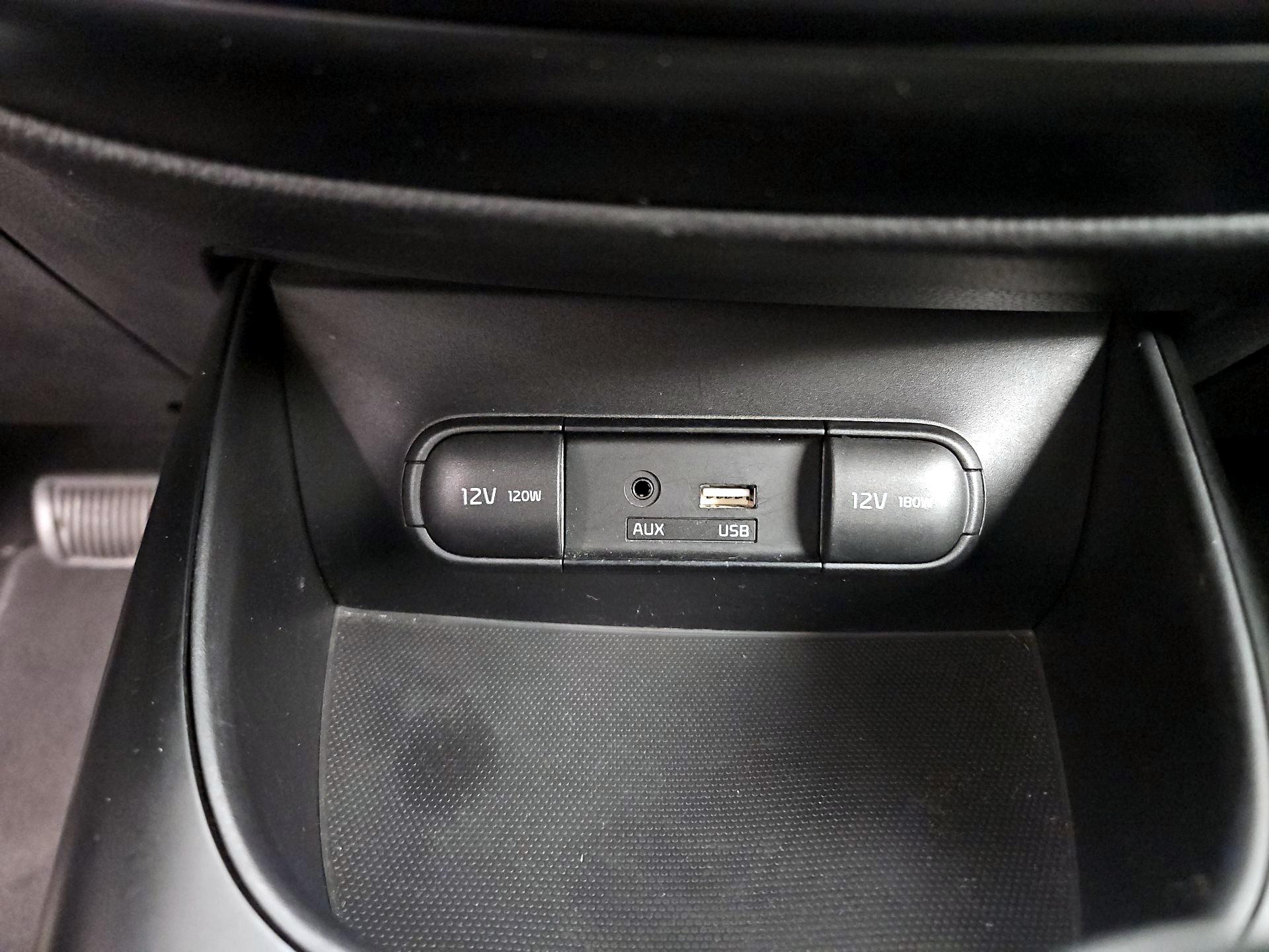 Thumbnail: 2019 Kia Soul - 18