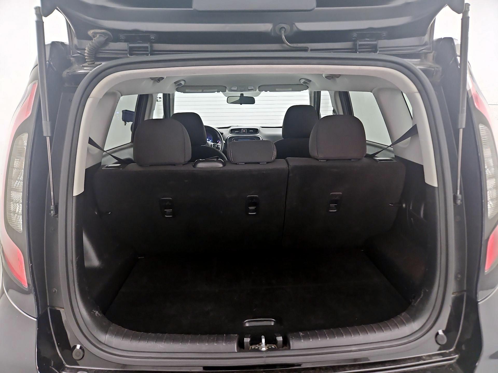 Thumbnail: 2019 Kia Soul - 20