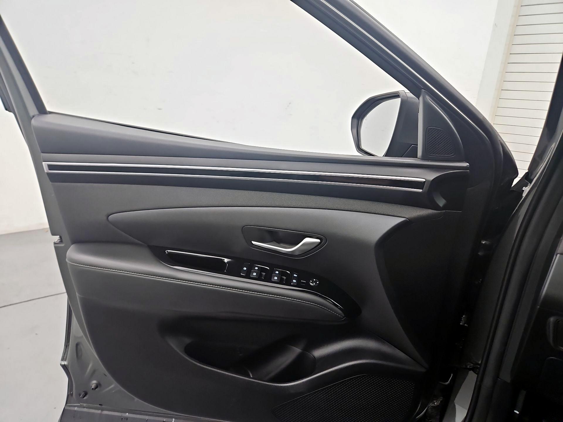 Thumbnail: 2022 Hyundai Tucson - 12