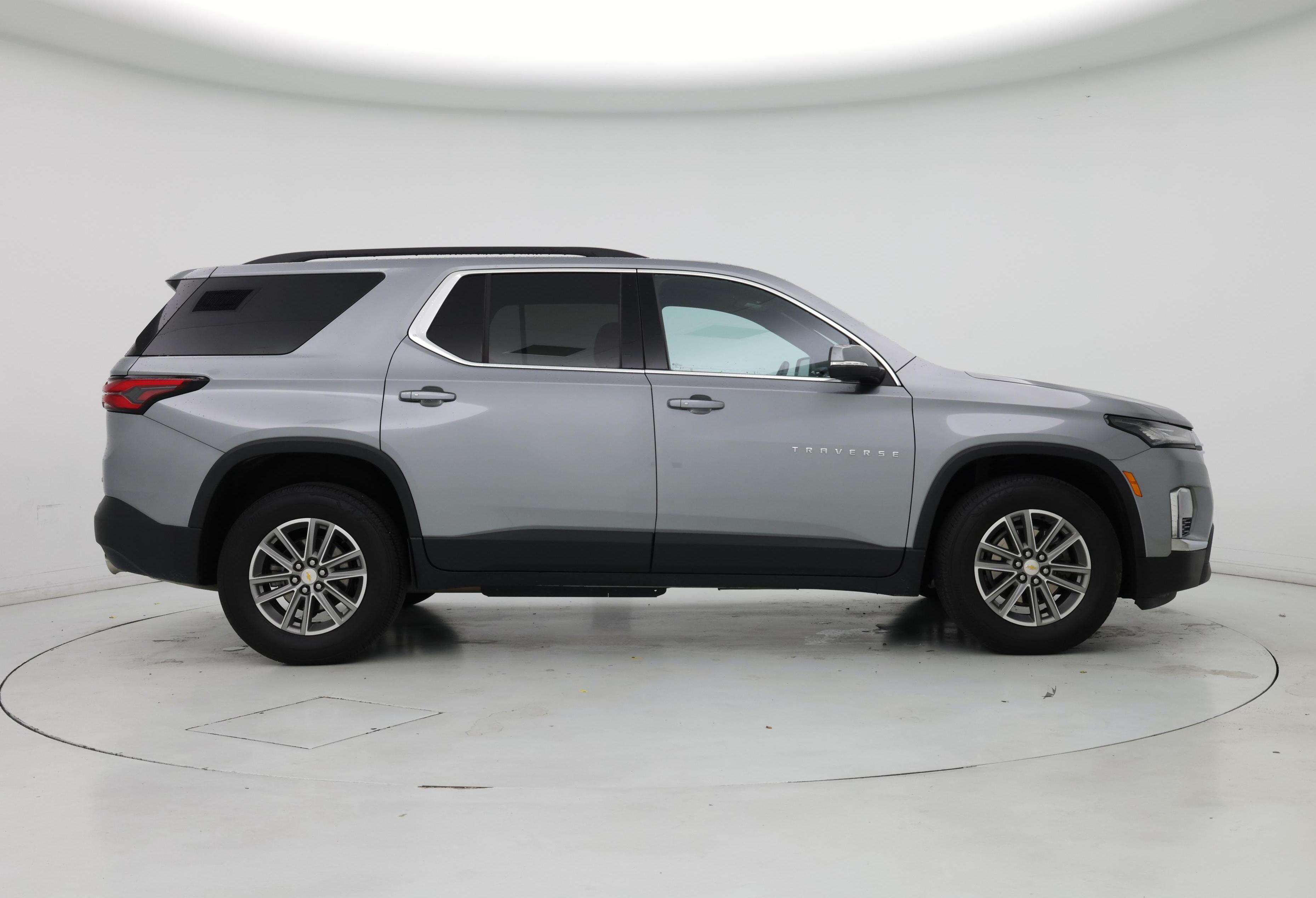 Thumbnail: 2023 Chevrolet Traverse - 7